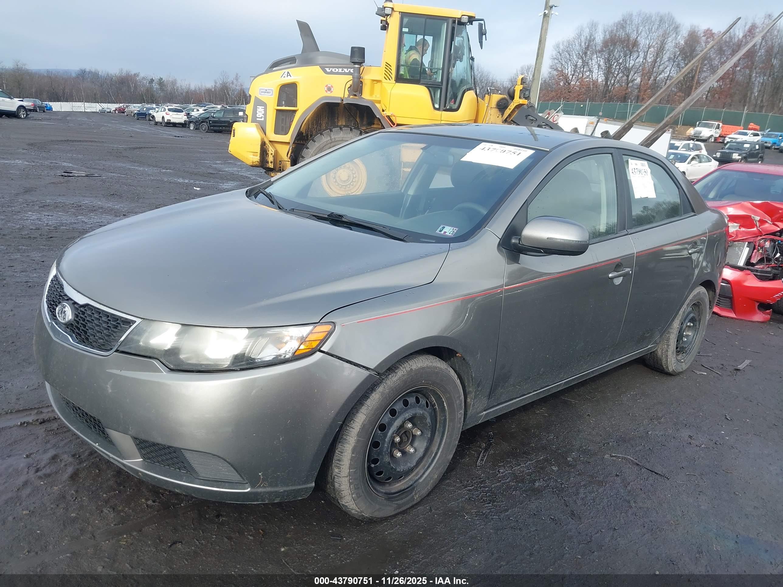 KIA FORTE image 2
