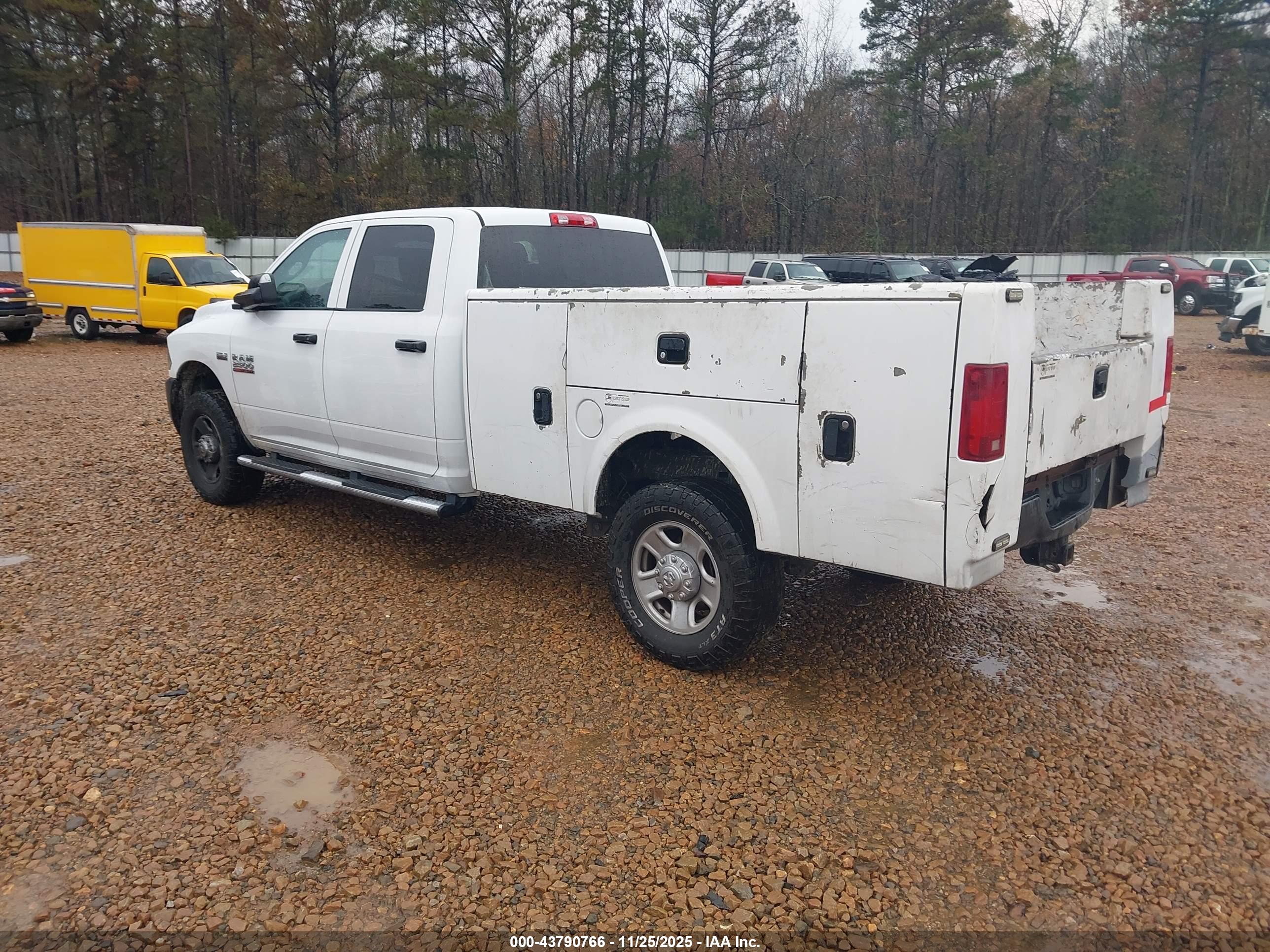 RAM 2500 image 3