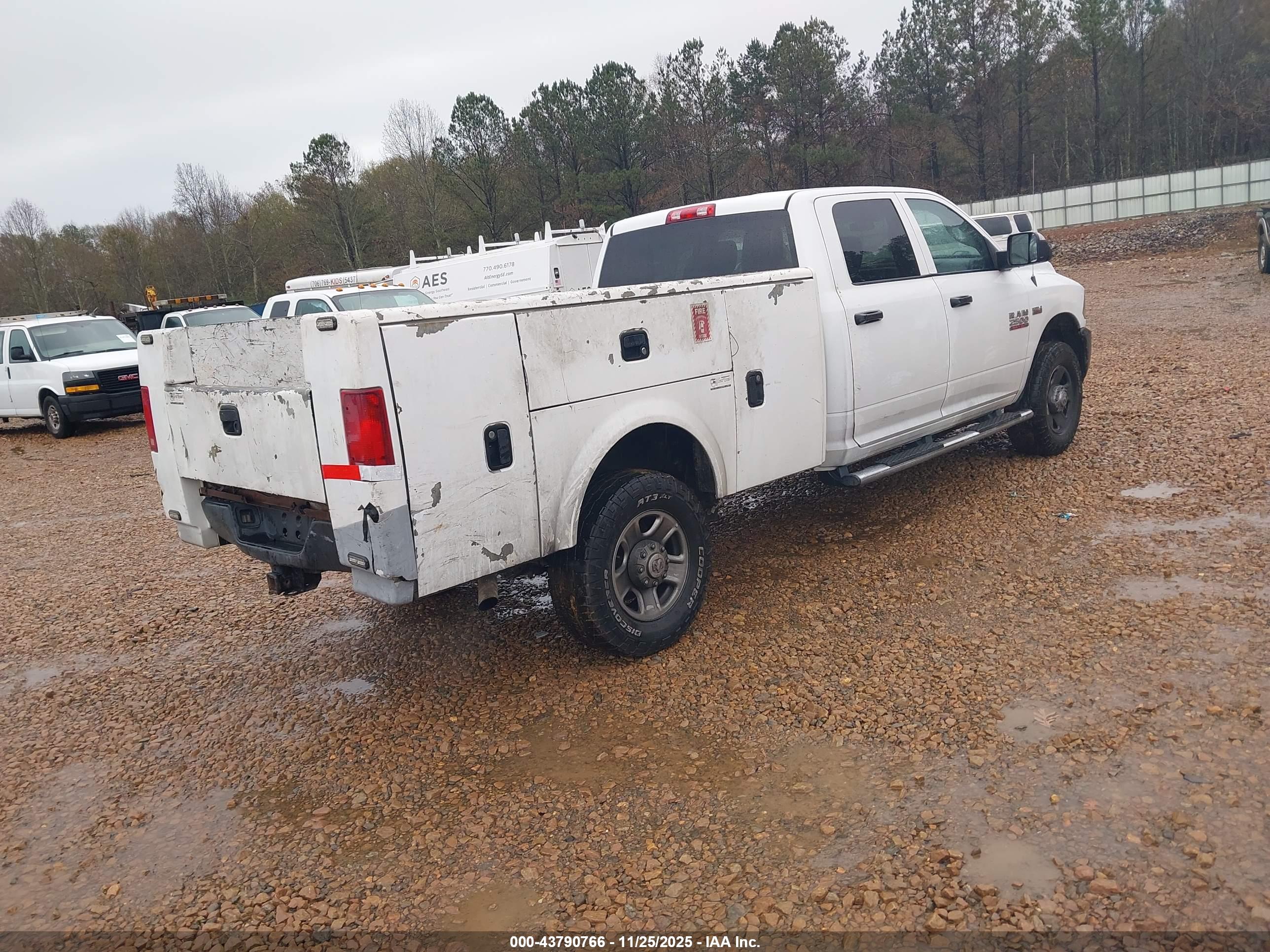 RAM 2500 image 4