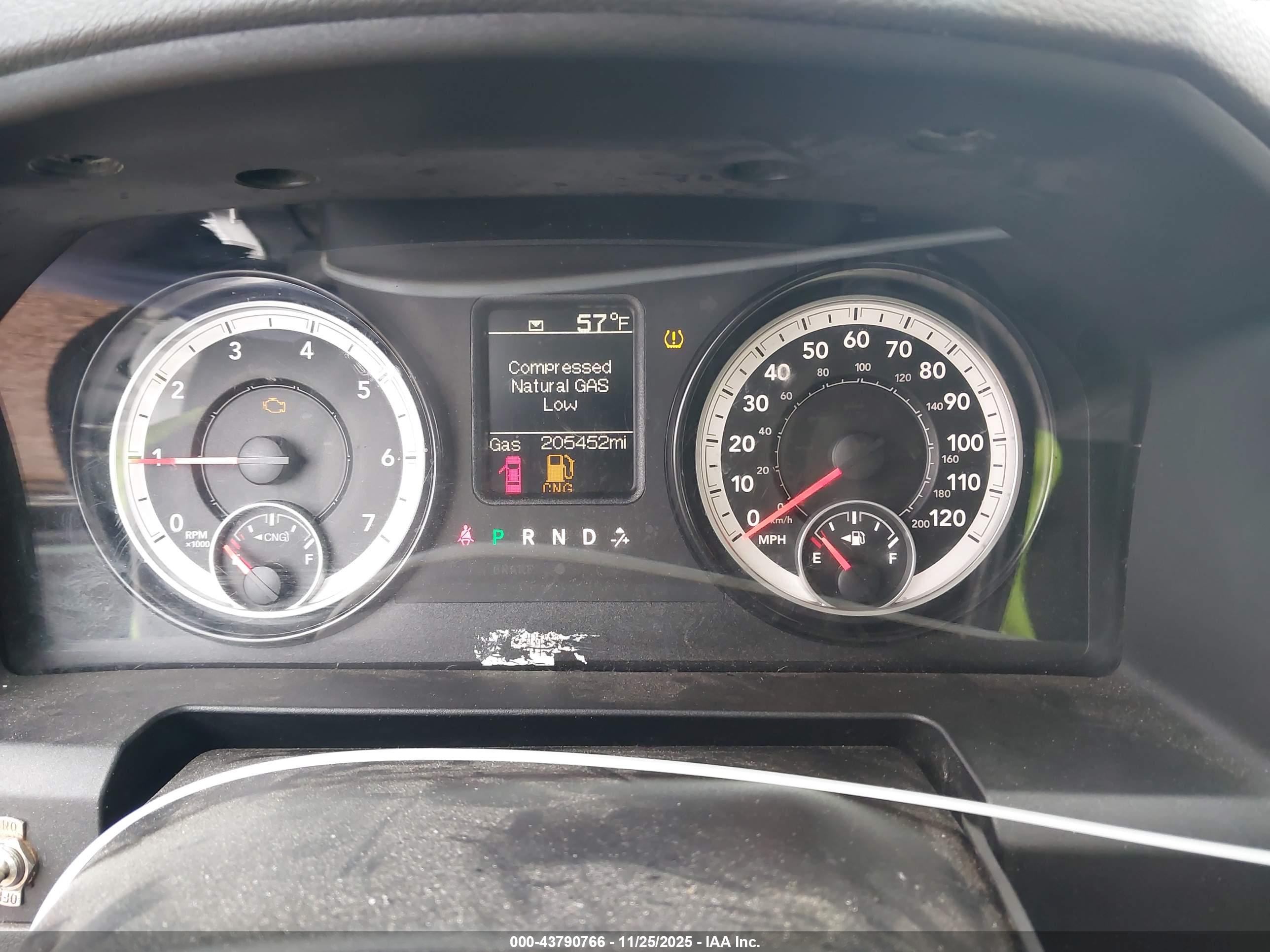 RAM 2500 image 7
