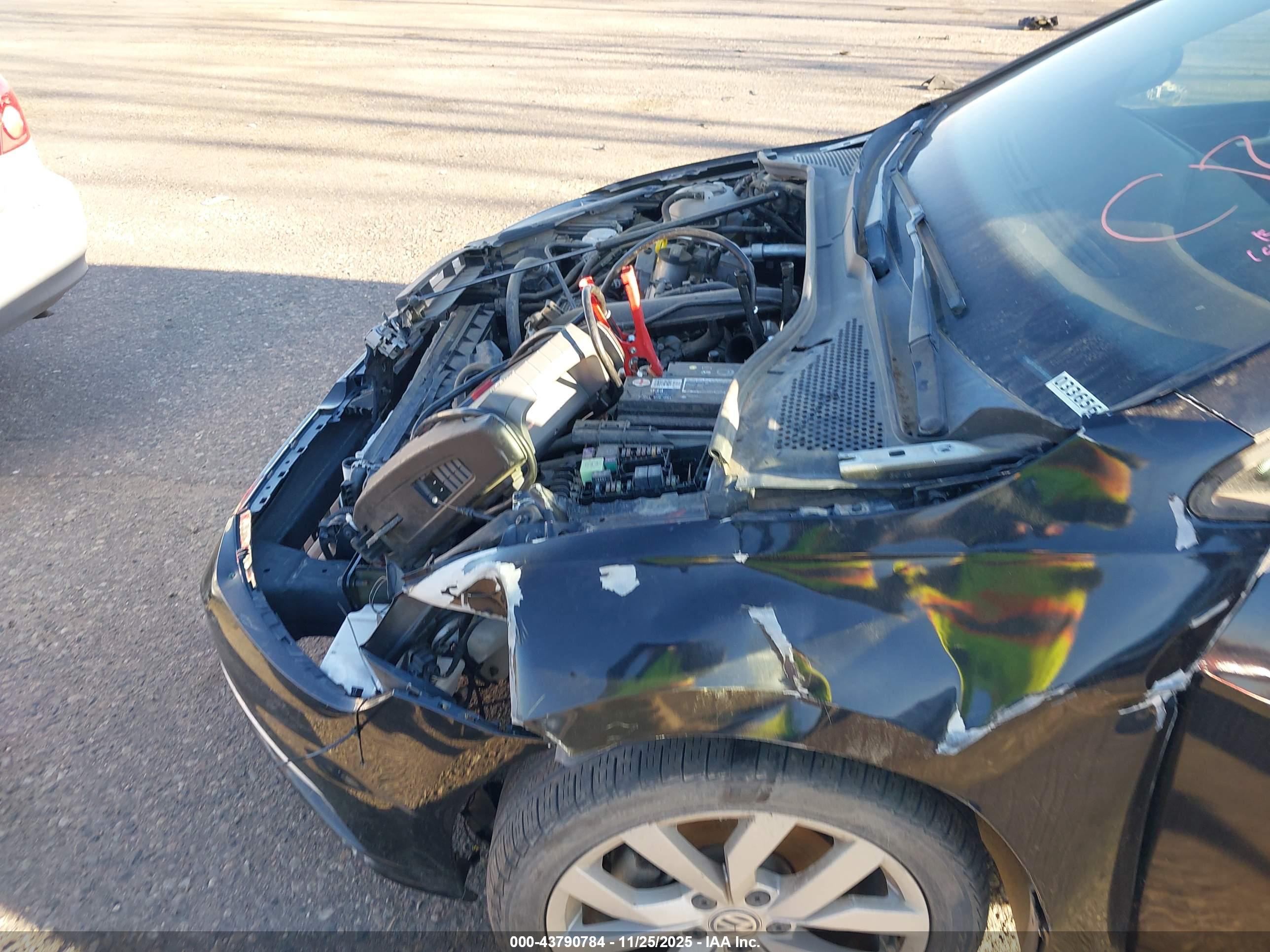 VOLKSWAGEN GOLF image 6