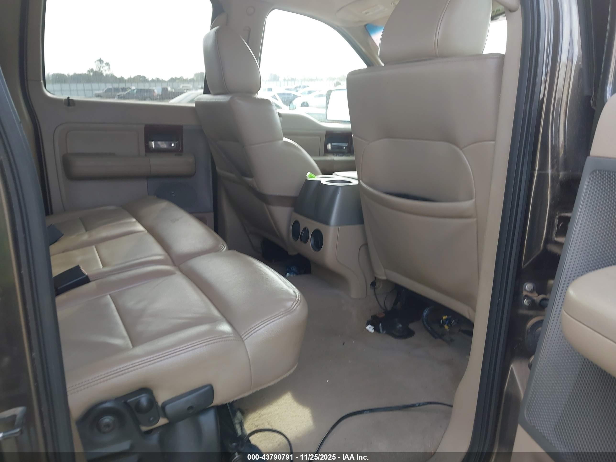 FORD F-150 image 8
