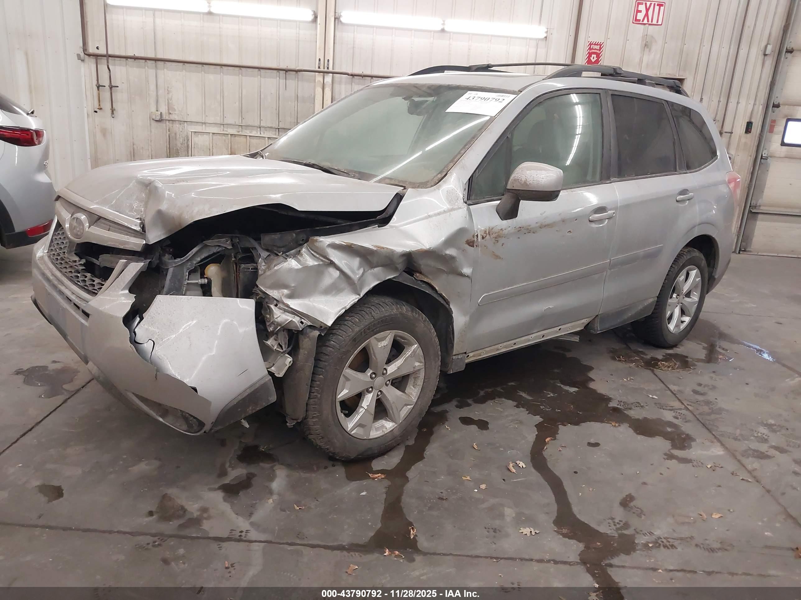 SUBARU FORESTER image 2