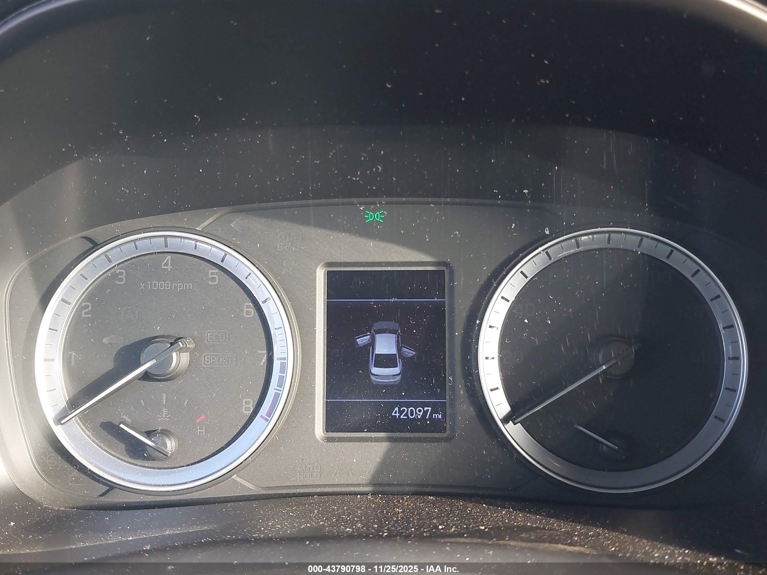 HYUNDAI SONATA image 7