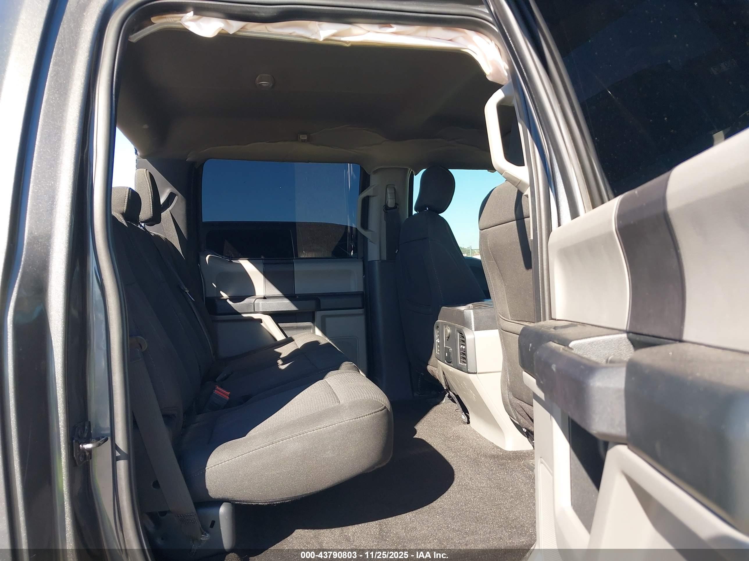 FORD F-150 image 8