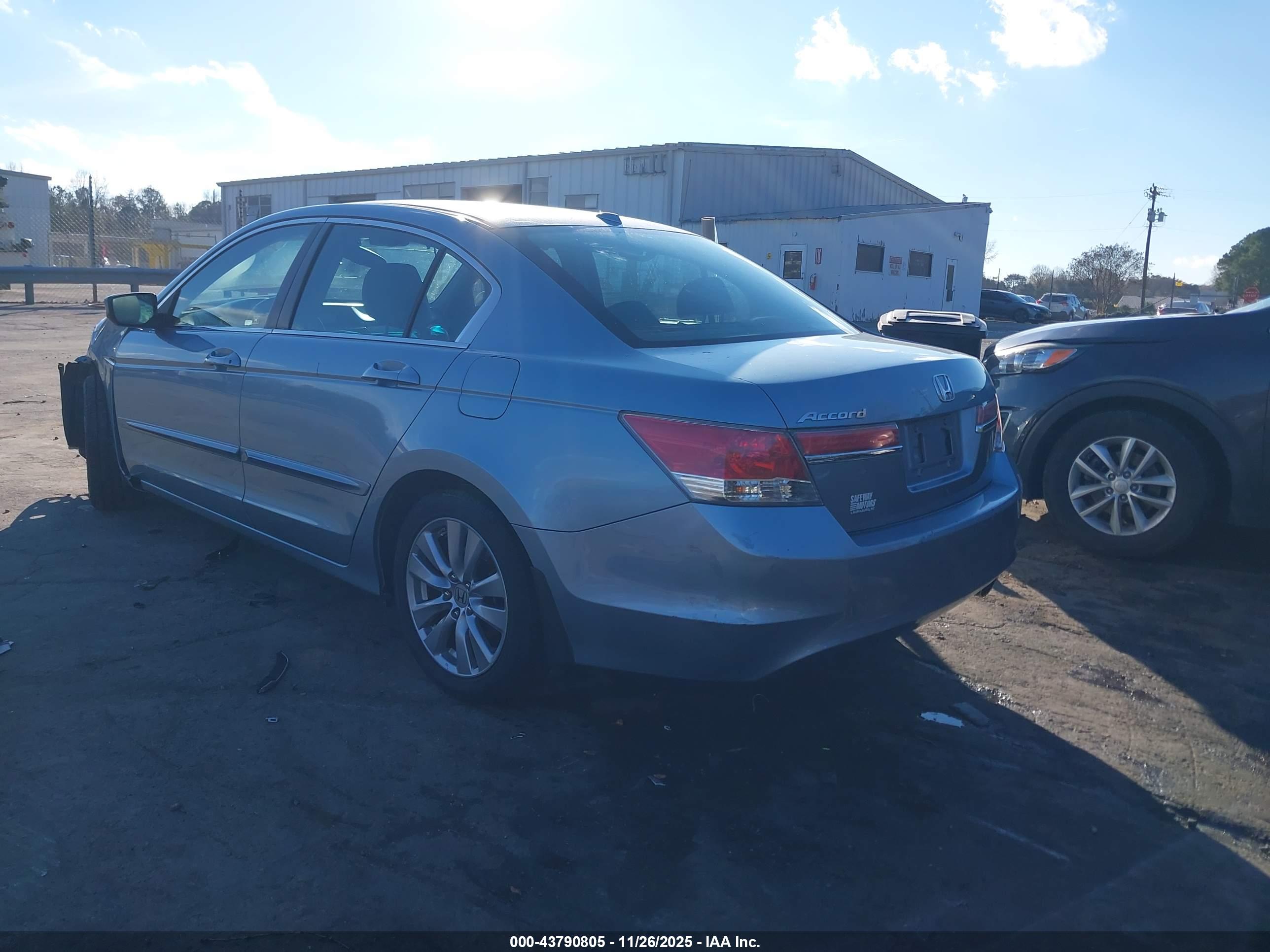 HONDA ACCORD image 3