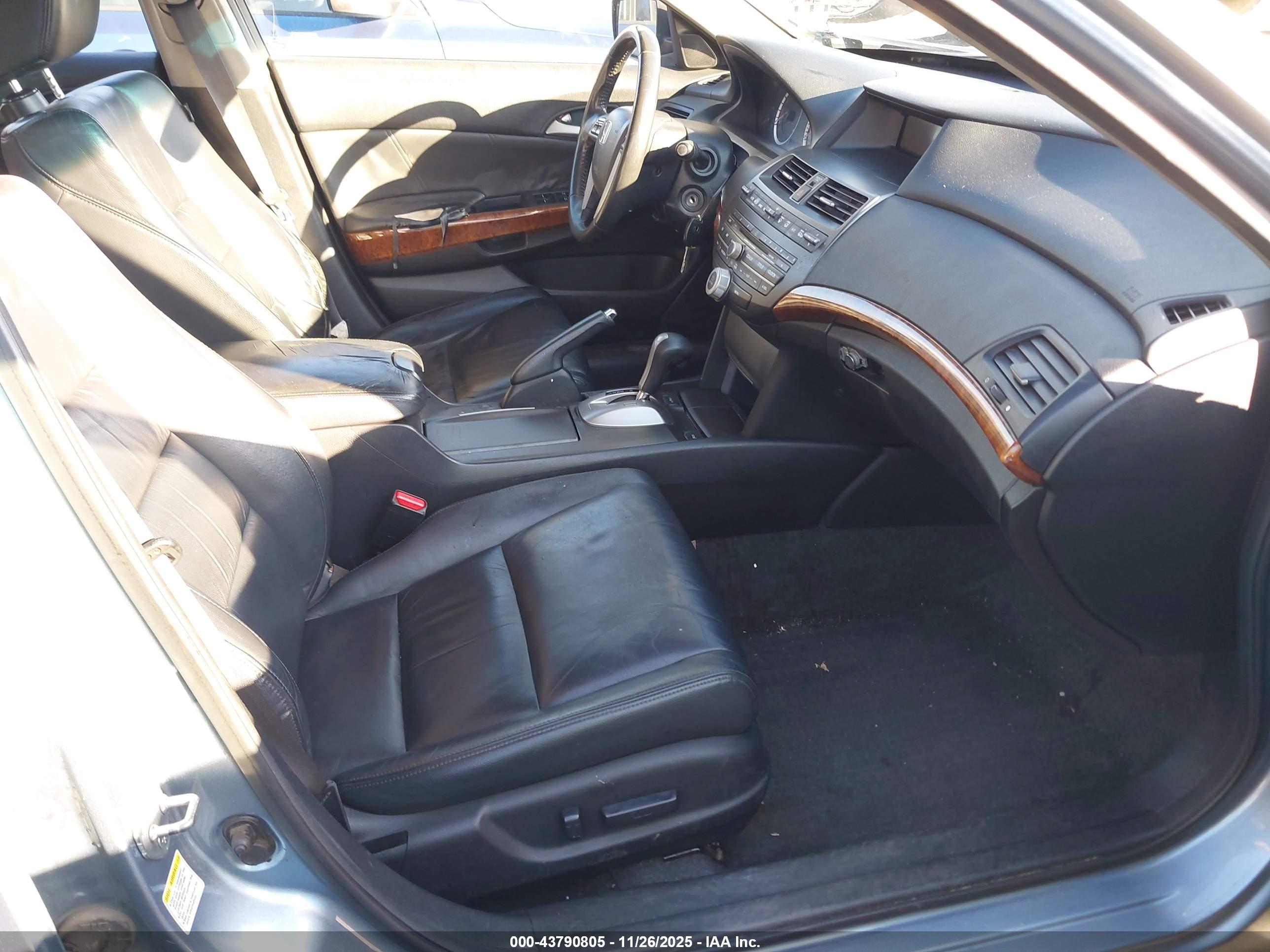 HONDA ACCORD image 5