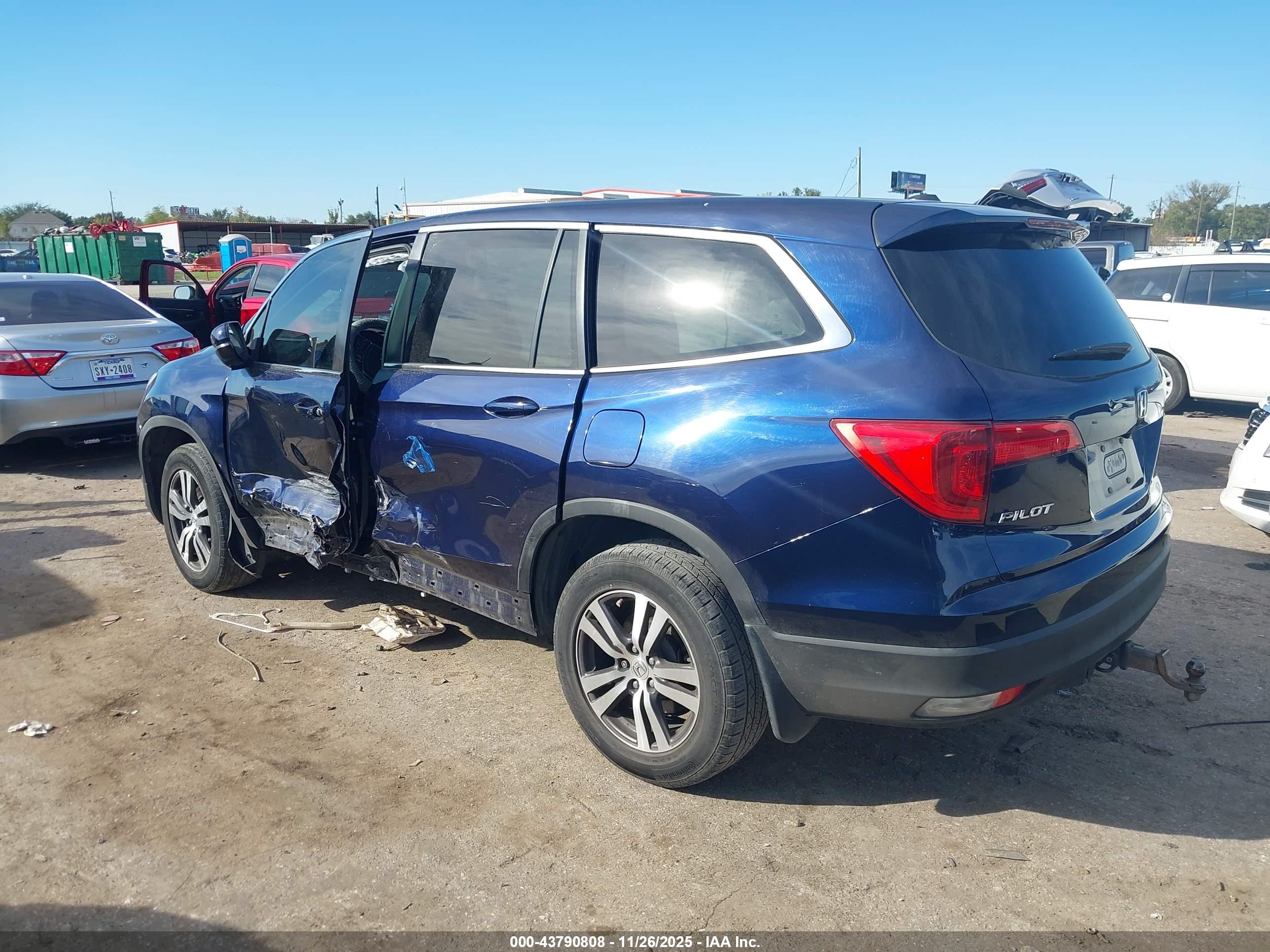 HONDA PILOT image 3