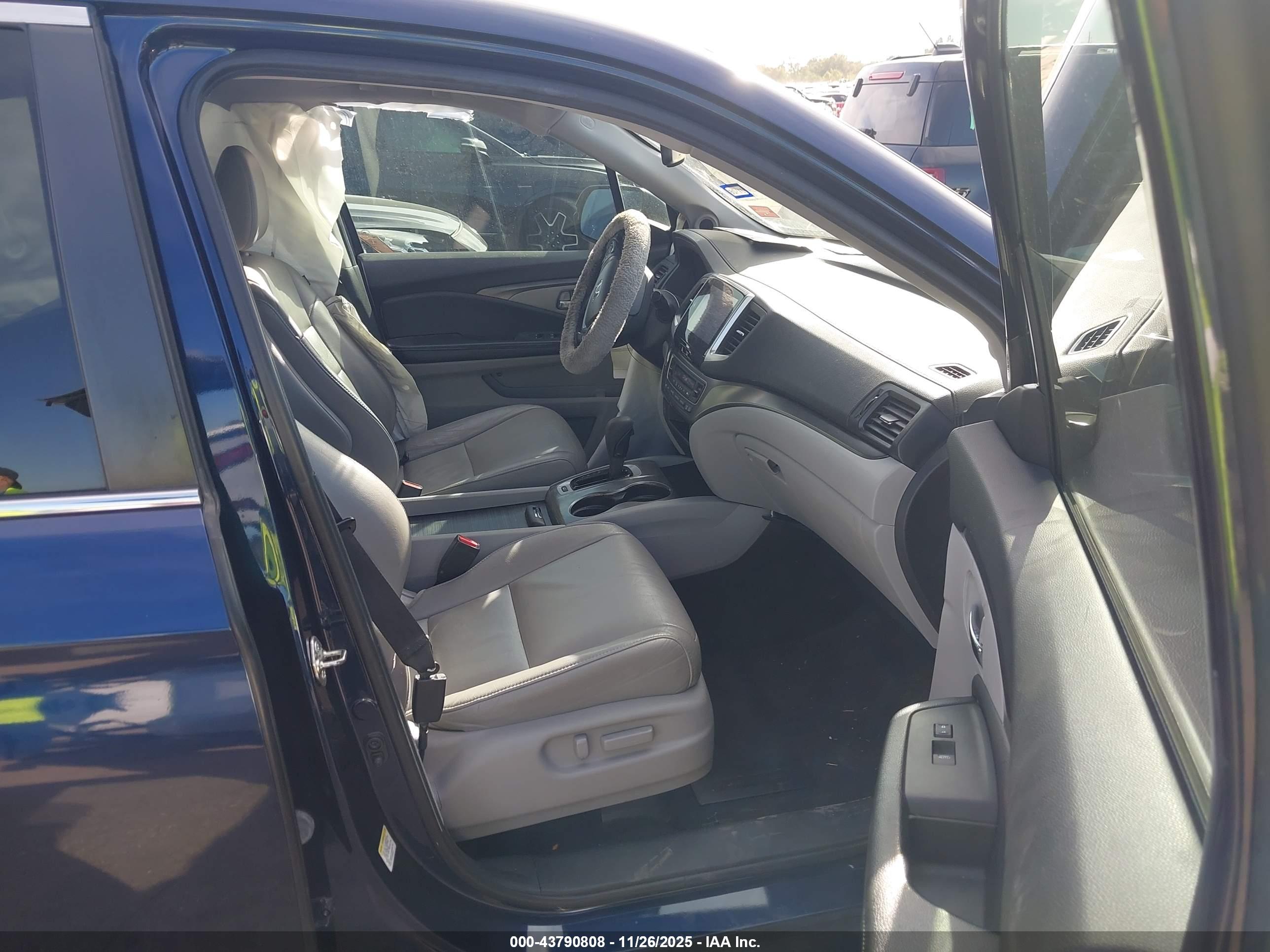 HONDA PILOT image 5