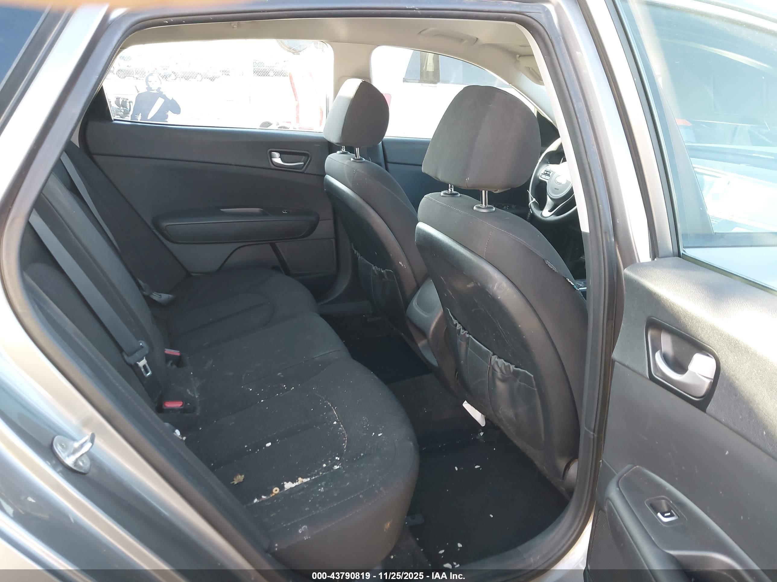 KIA OPTIMA image 8