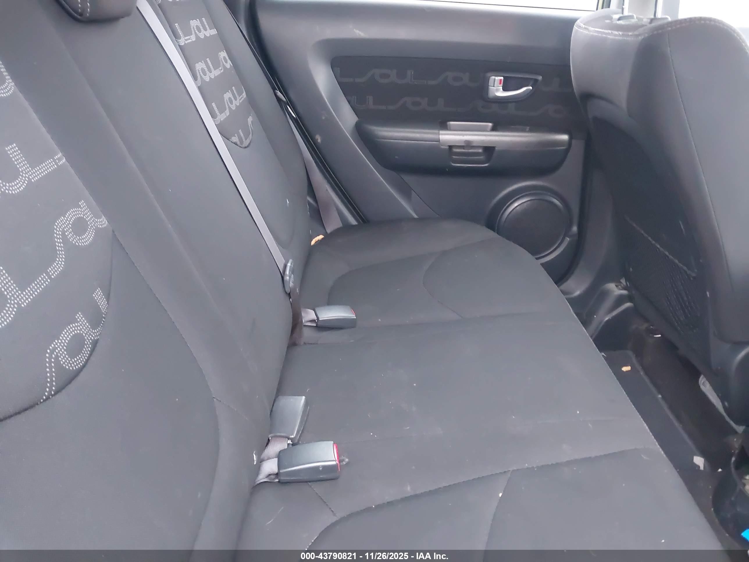 KIA SOUL image 8