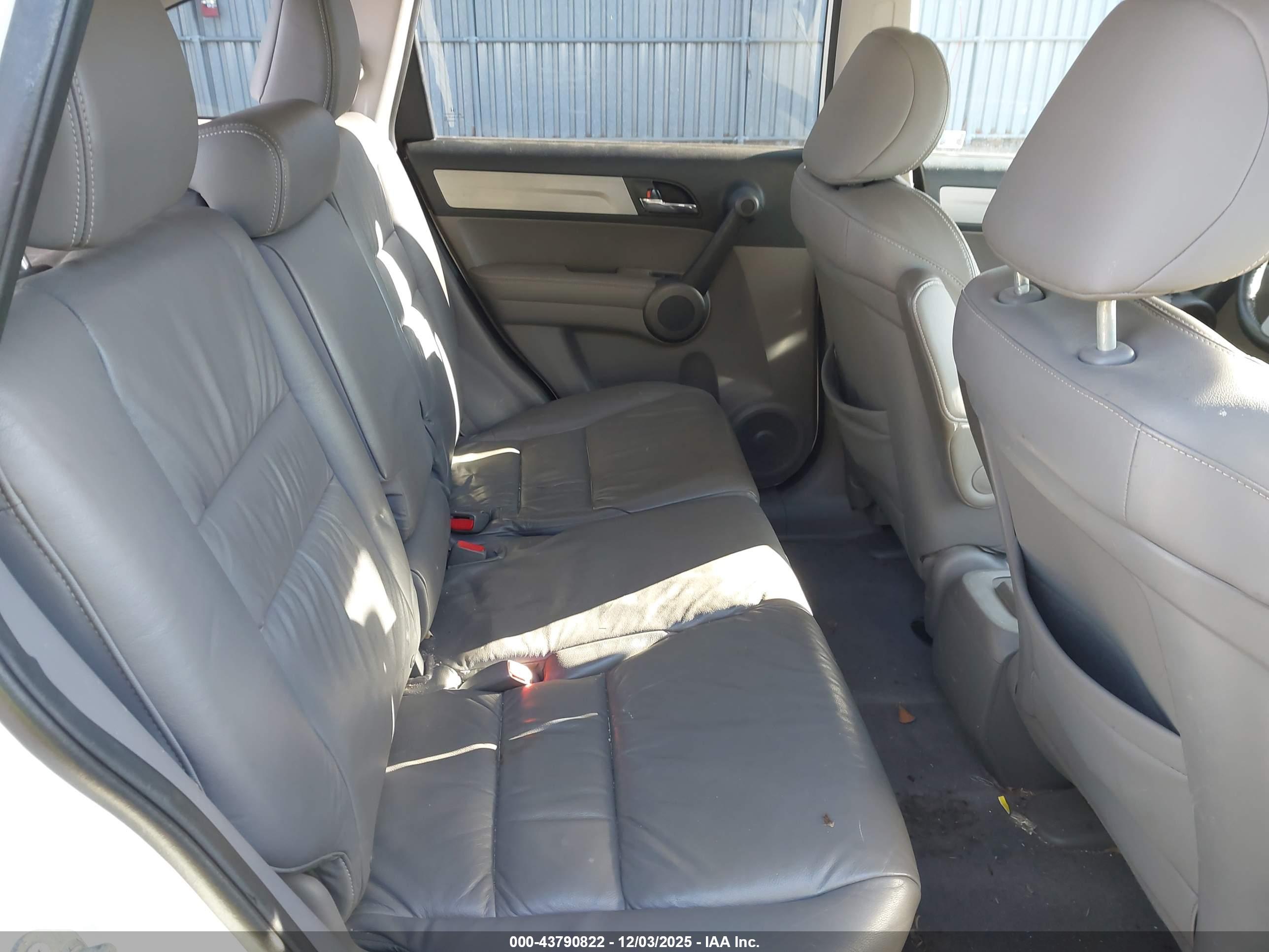 HONDA CR-V image 8