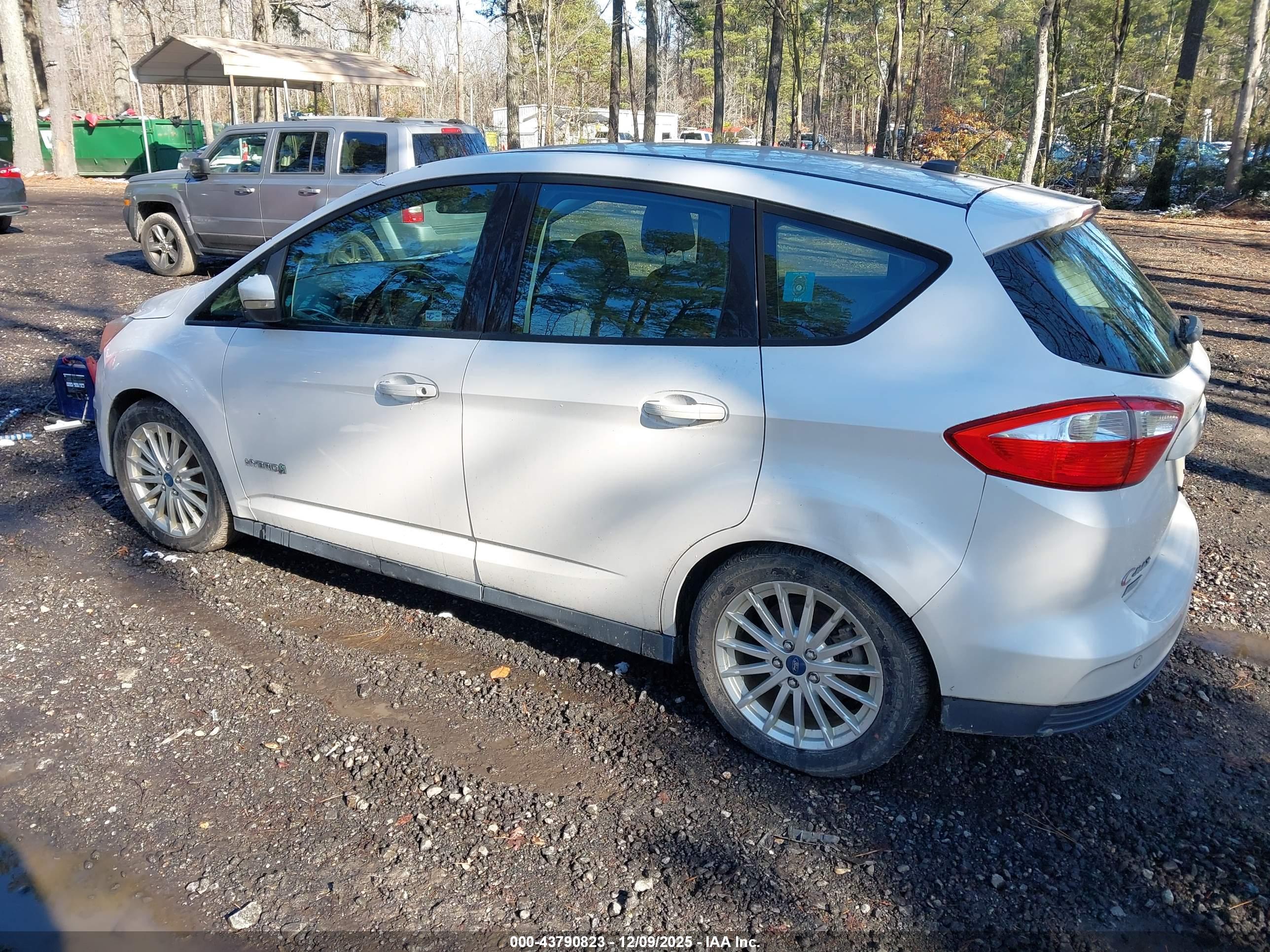 FORD C-MAX image 3