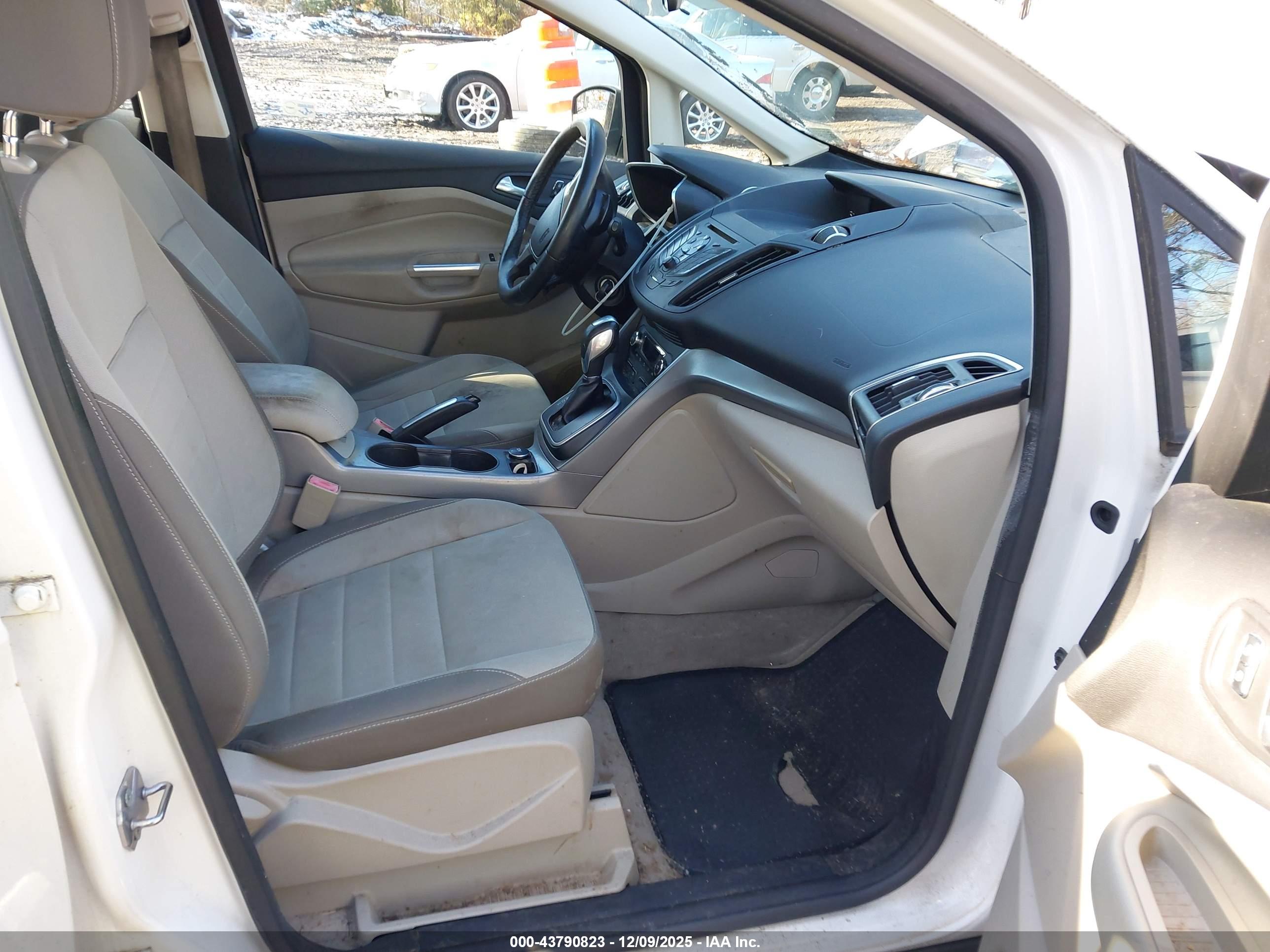 FORD C-MAX image 5