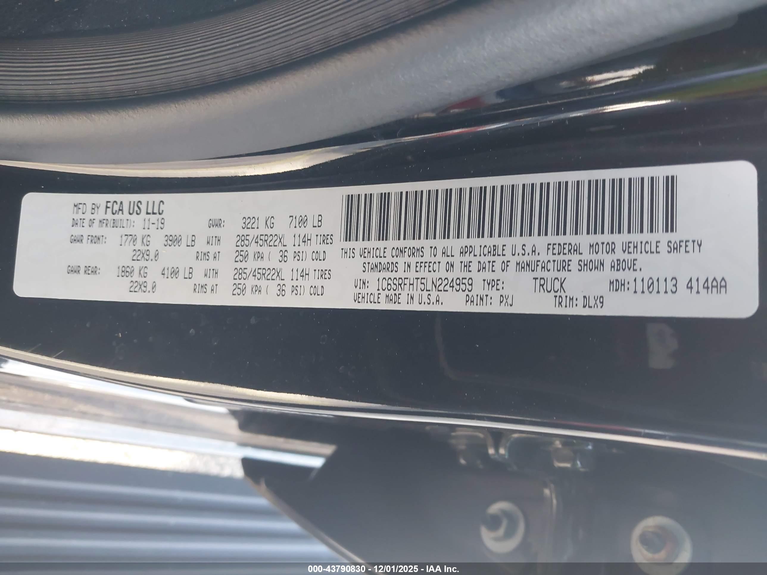 RAM 1500 image 9