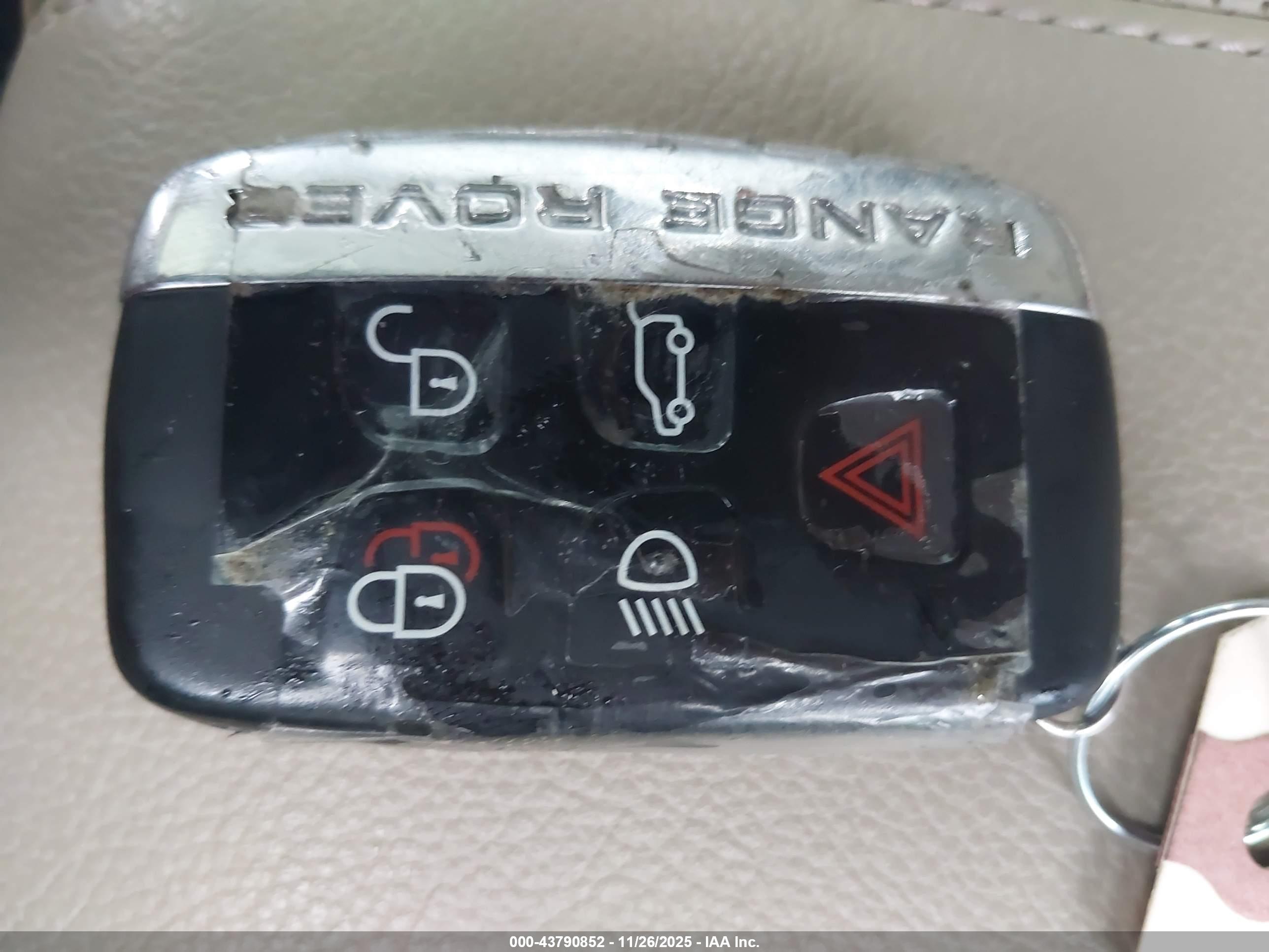 LAND ROVER image 11