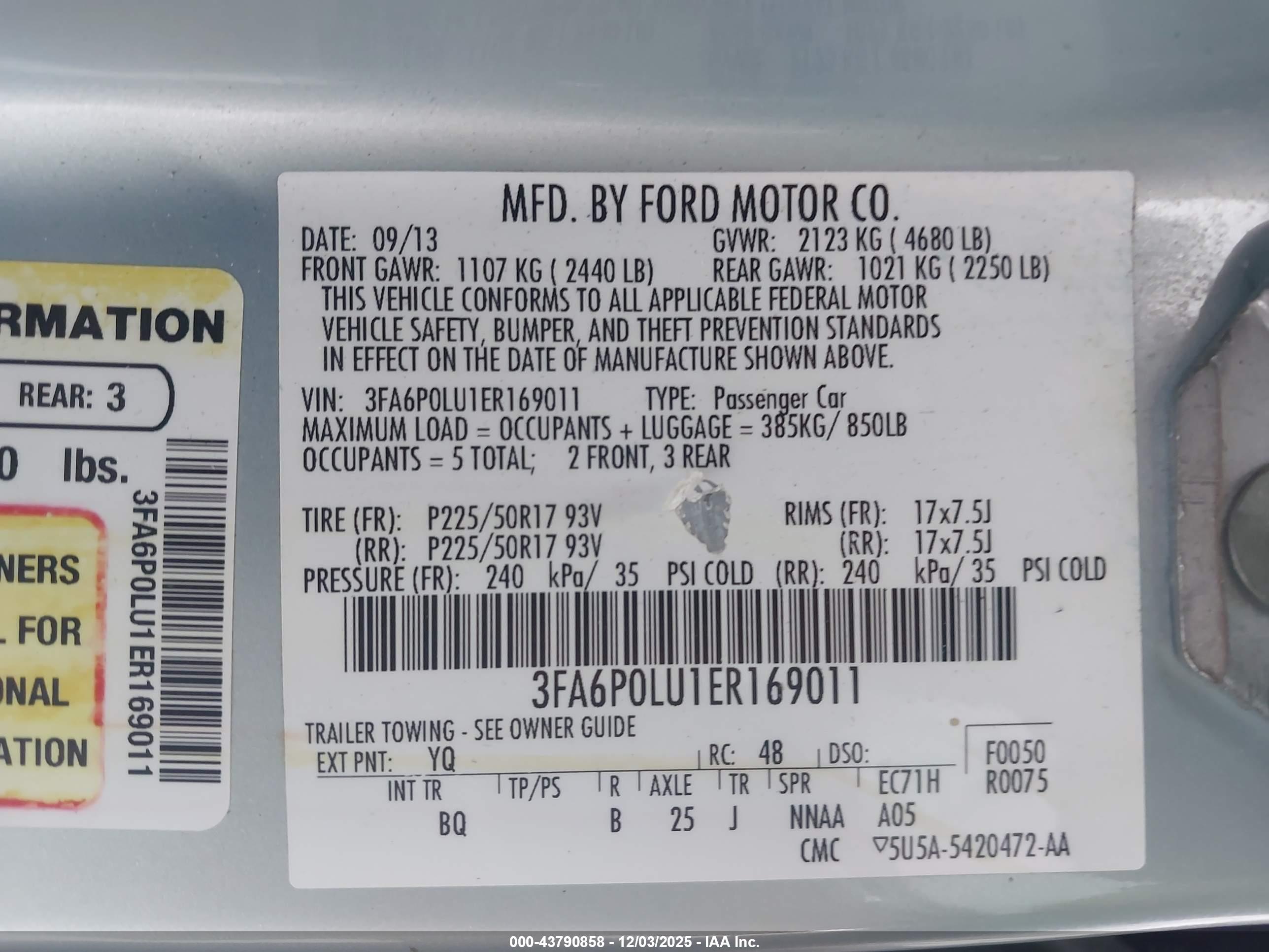 FORD FUSION image 9