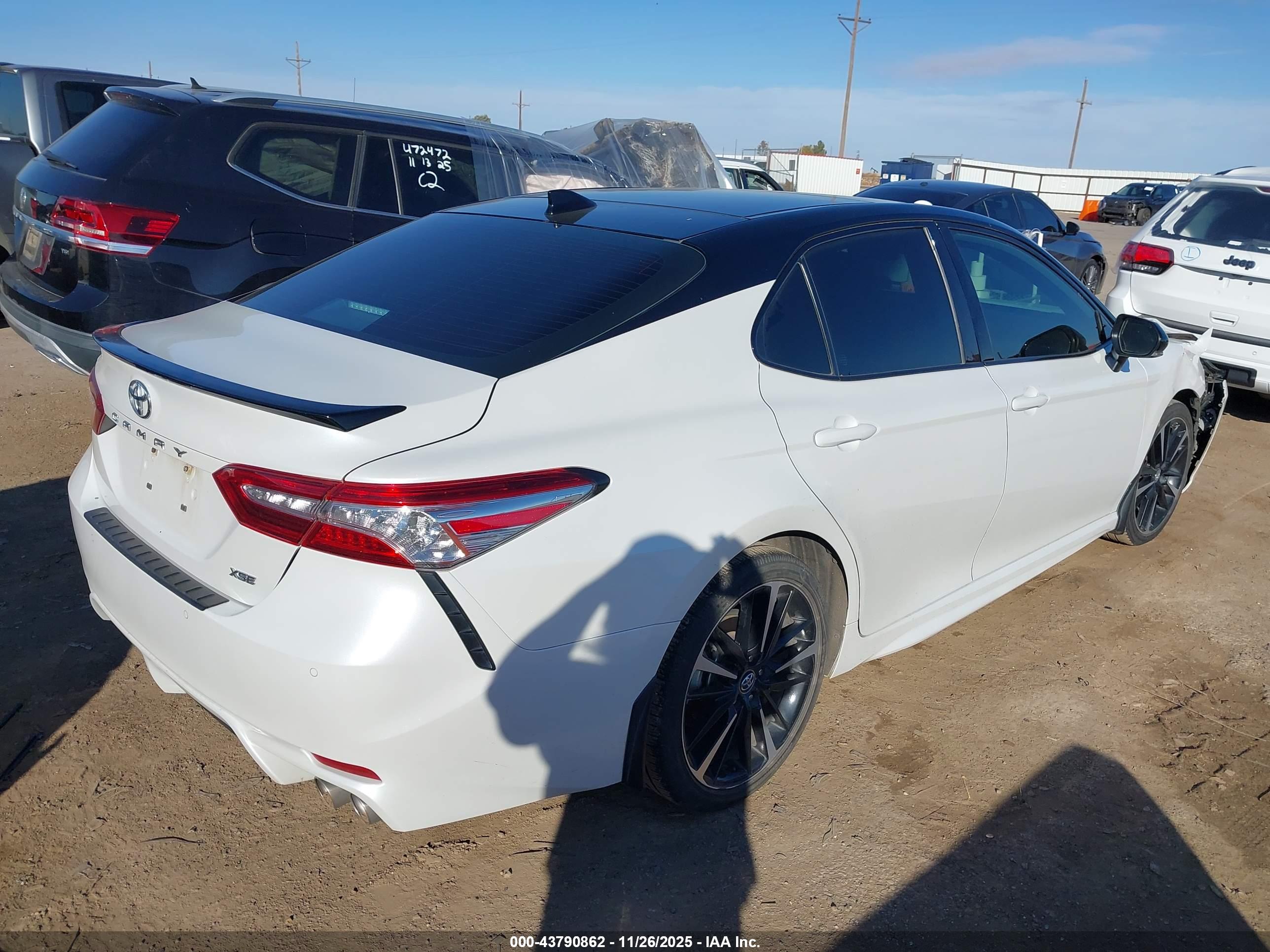 TOYOTA CAMRY image 4