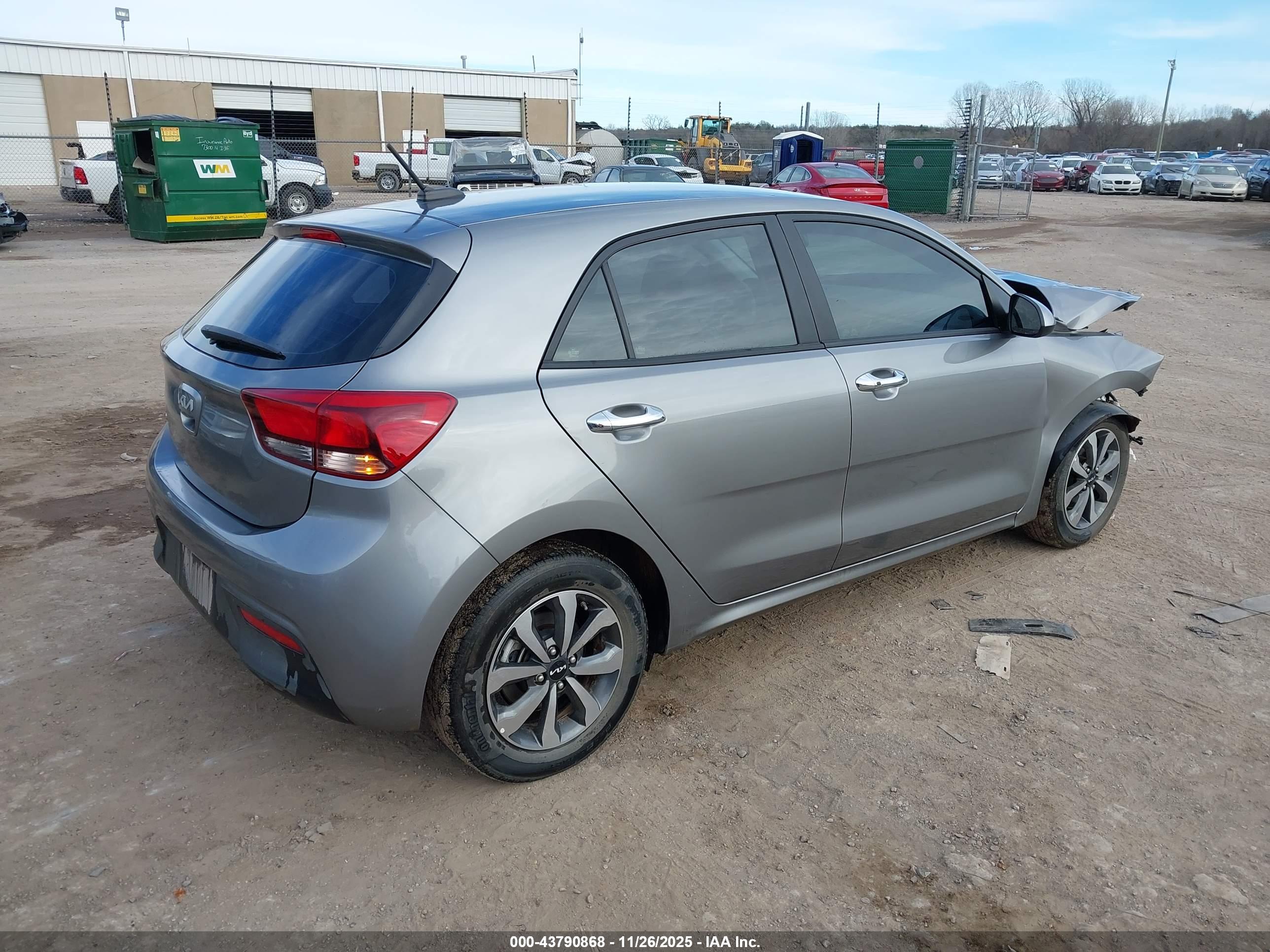 KIA RIO image 4