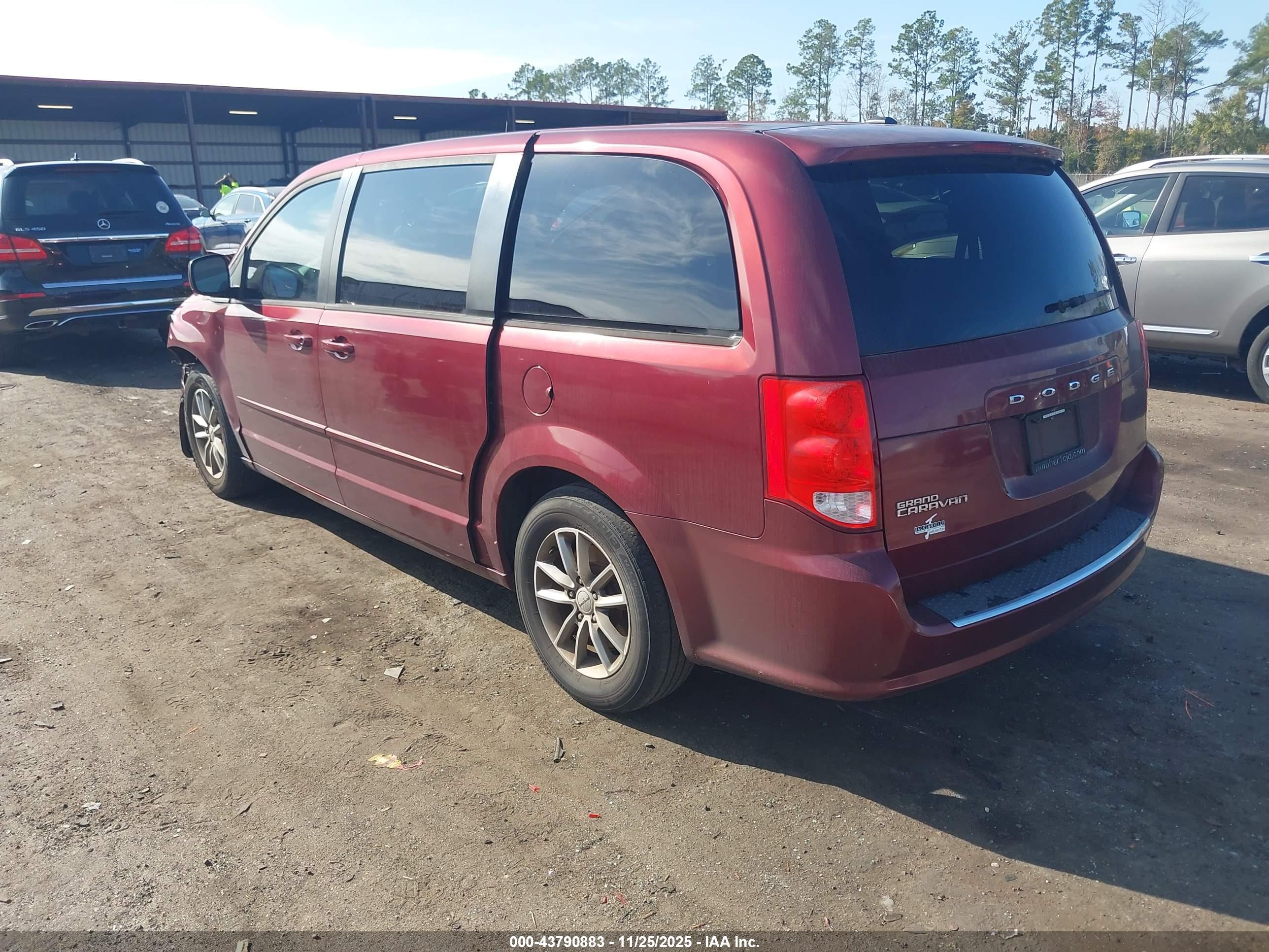 DODGE GRAND image 3