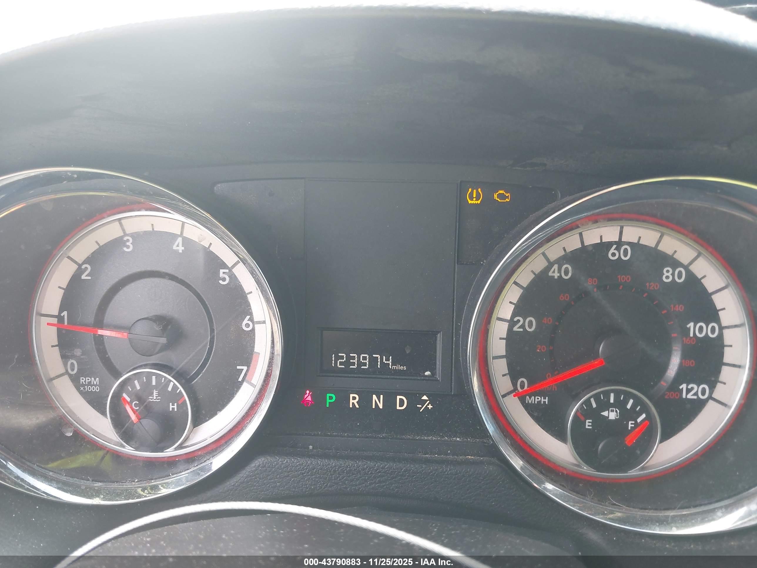 DODGE GRAND image 7