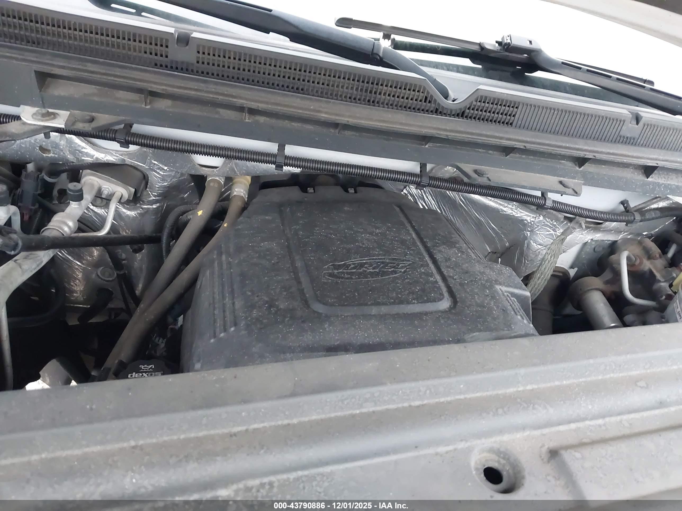 GMC SIERRA image 10