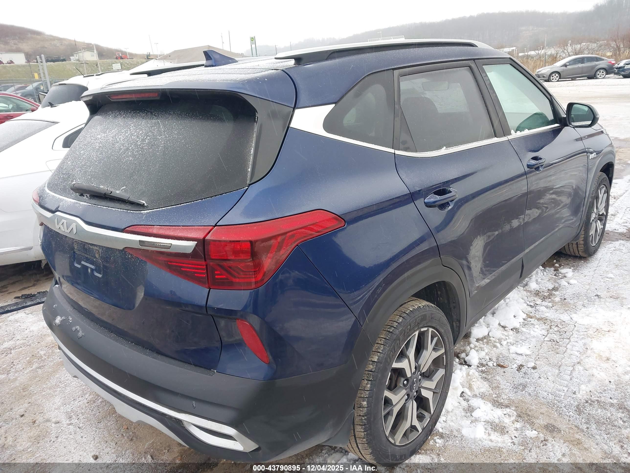 KIA SELTOS image 4