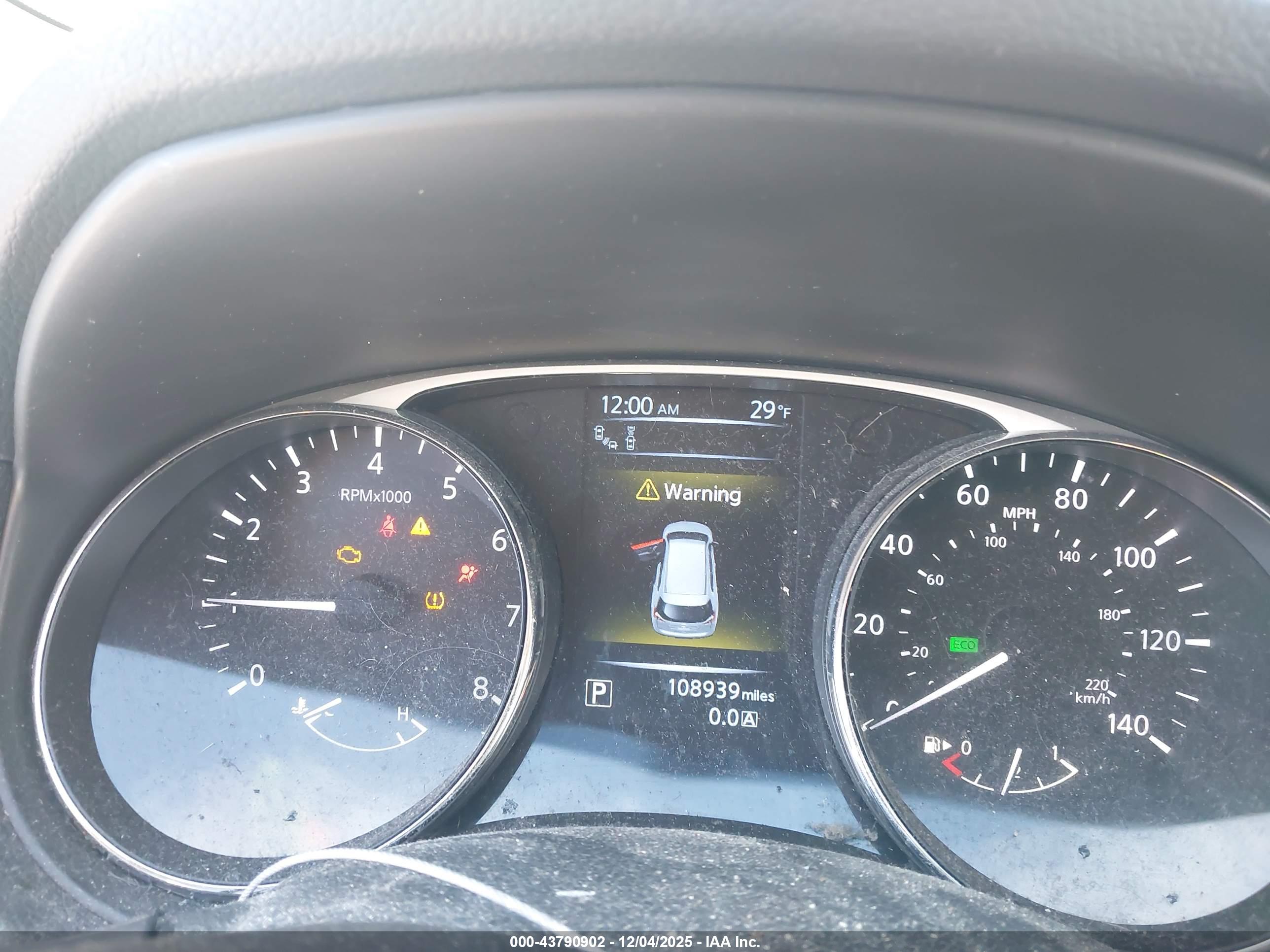 NISSAN ROGUE image 7