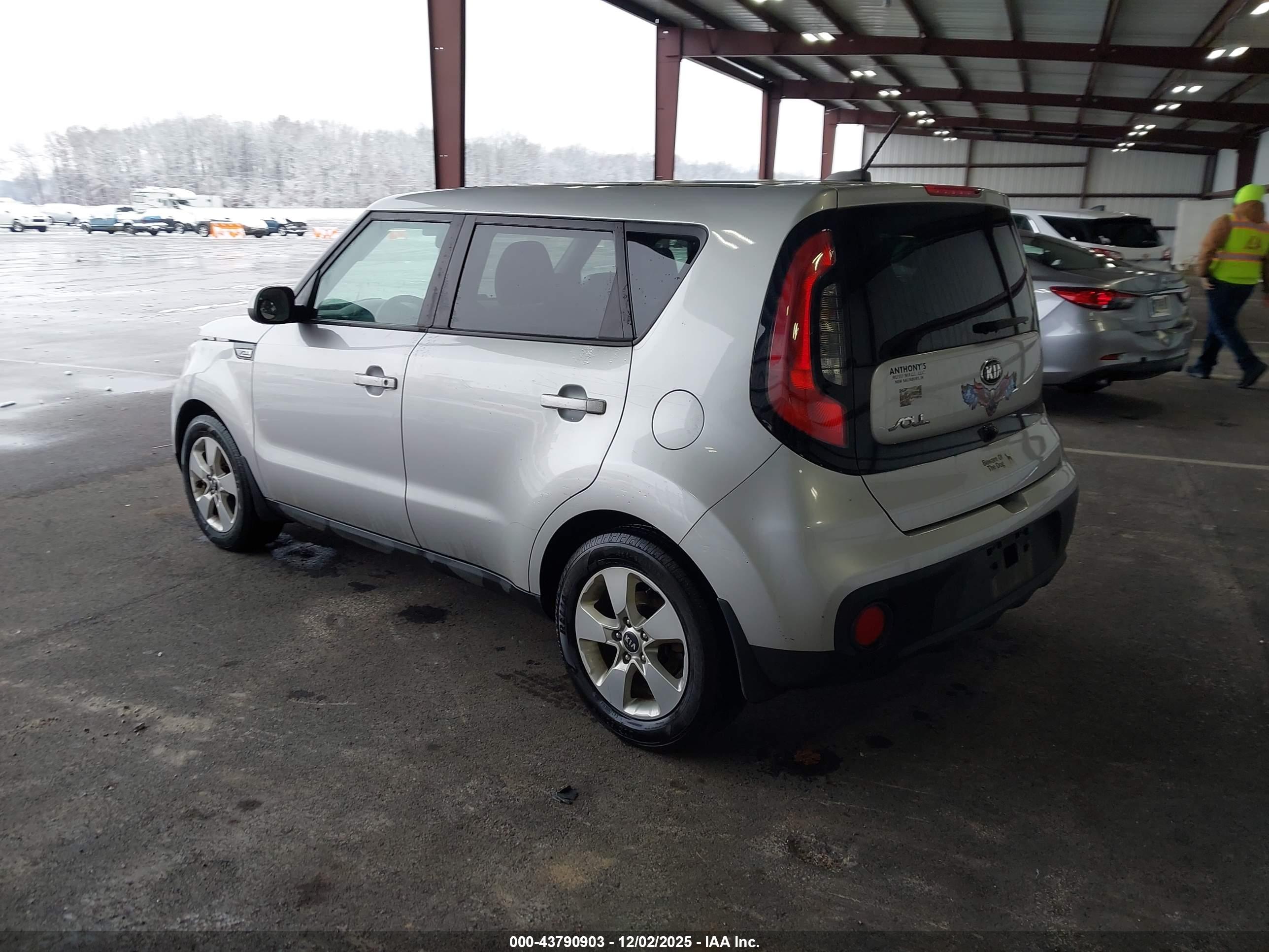 KIA SOUL image 3