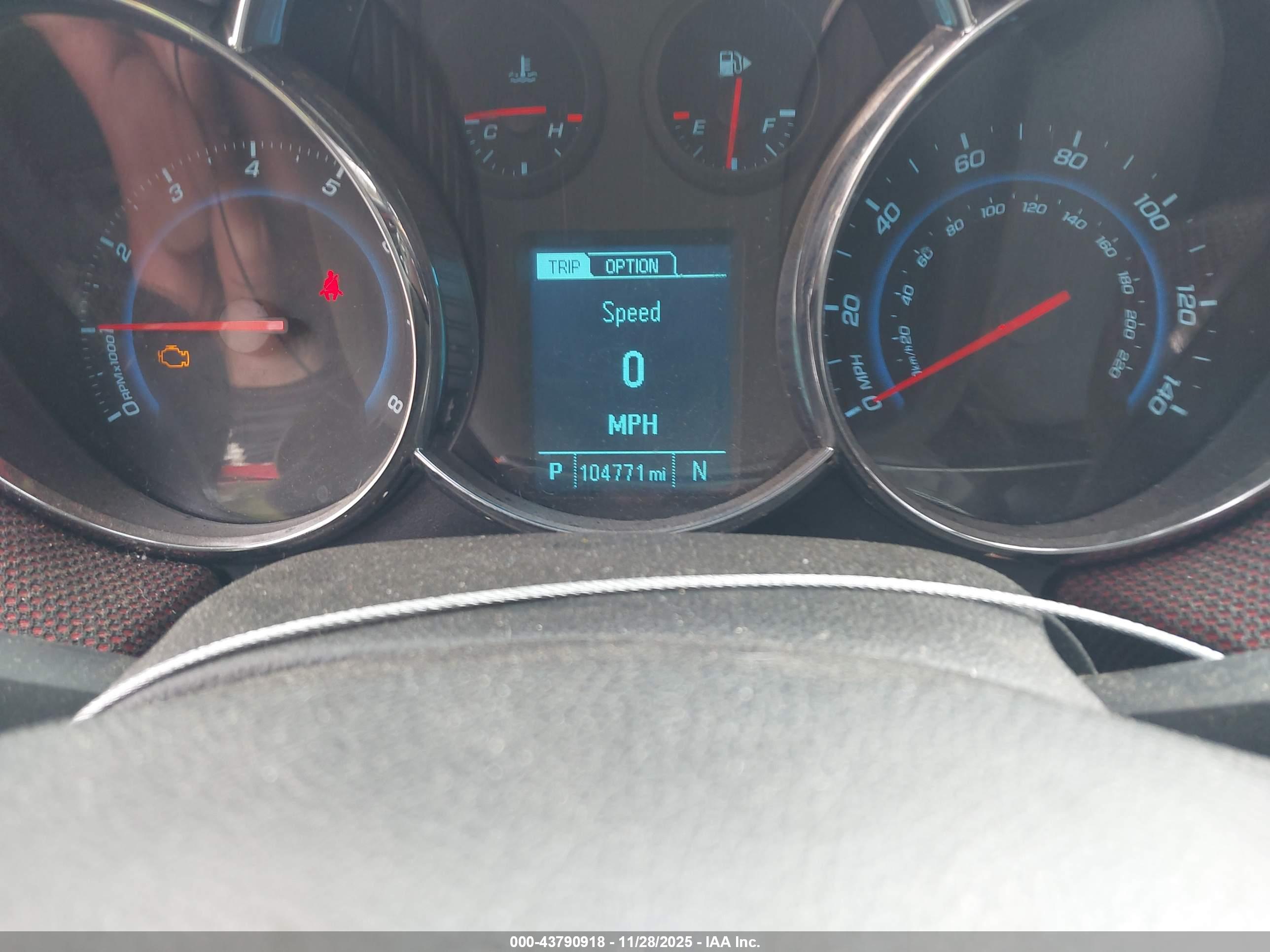 CHEVROLET CRUZE image 7