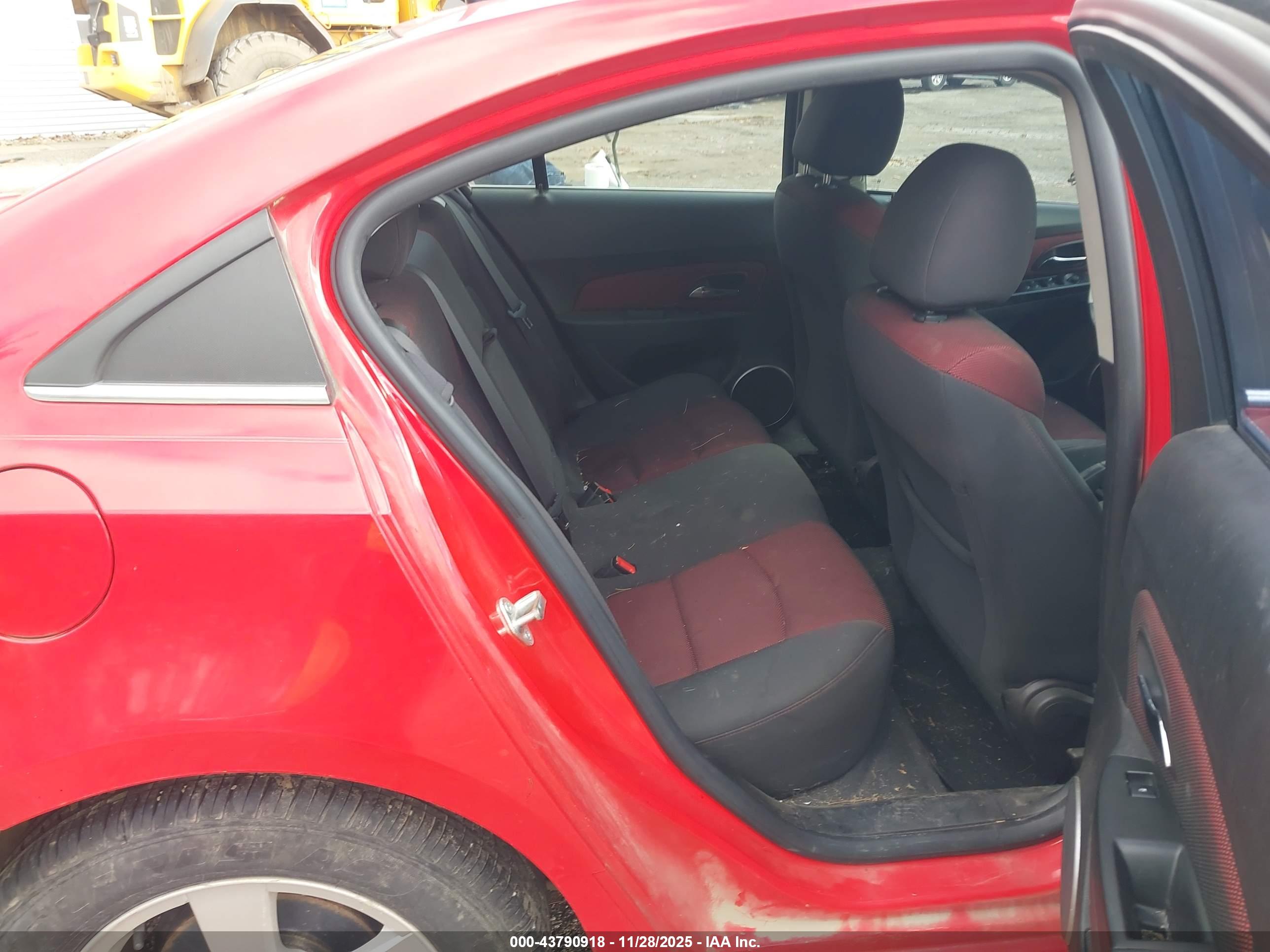 CHEVROLET CRUZE image 8