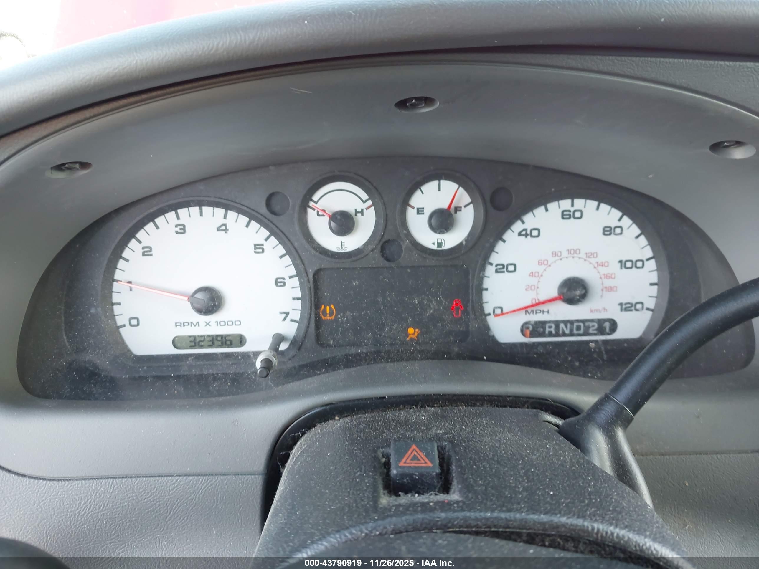 FORD RANGER image 7