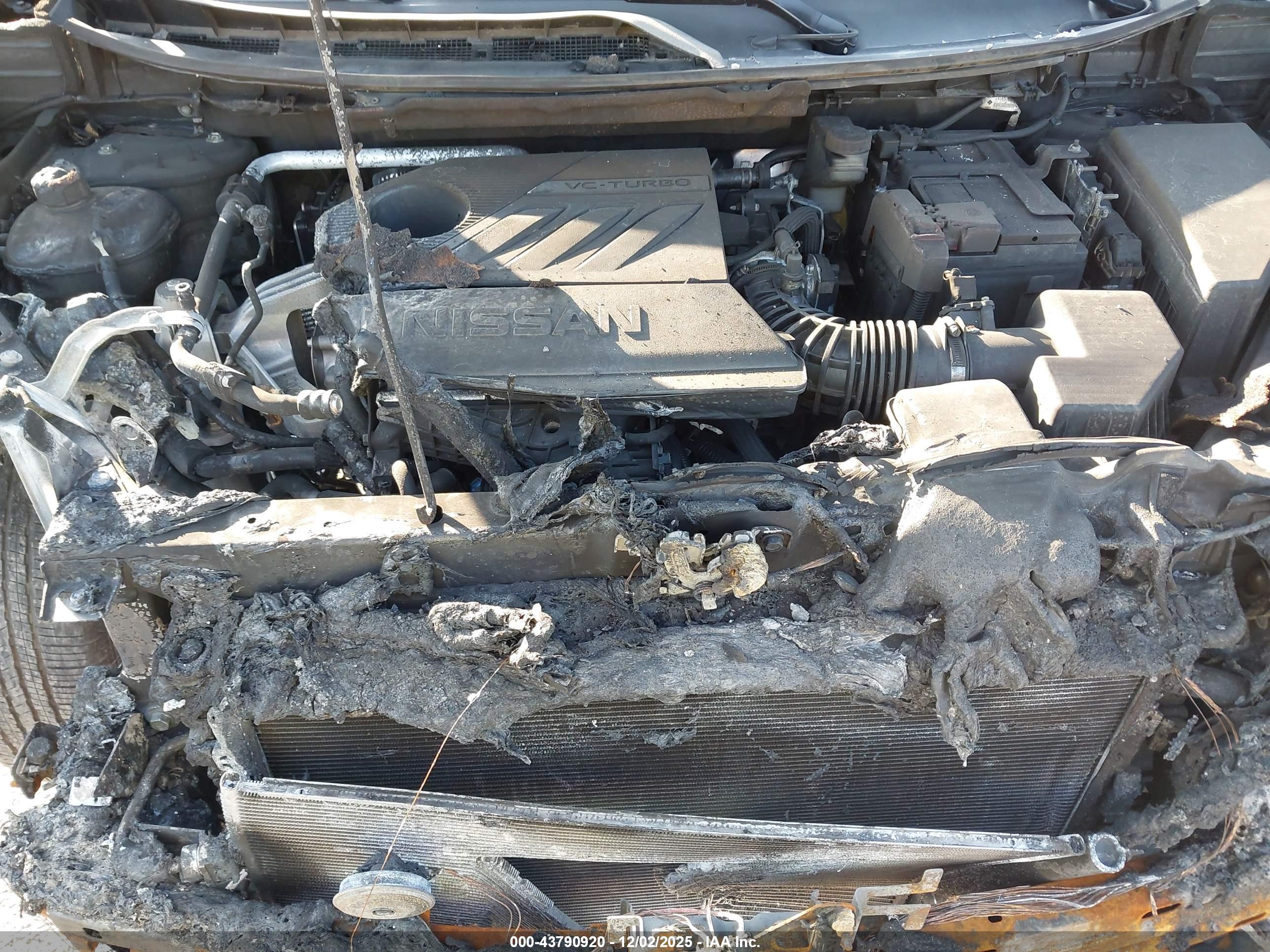 NISSAN ROGUE image 10