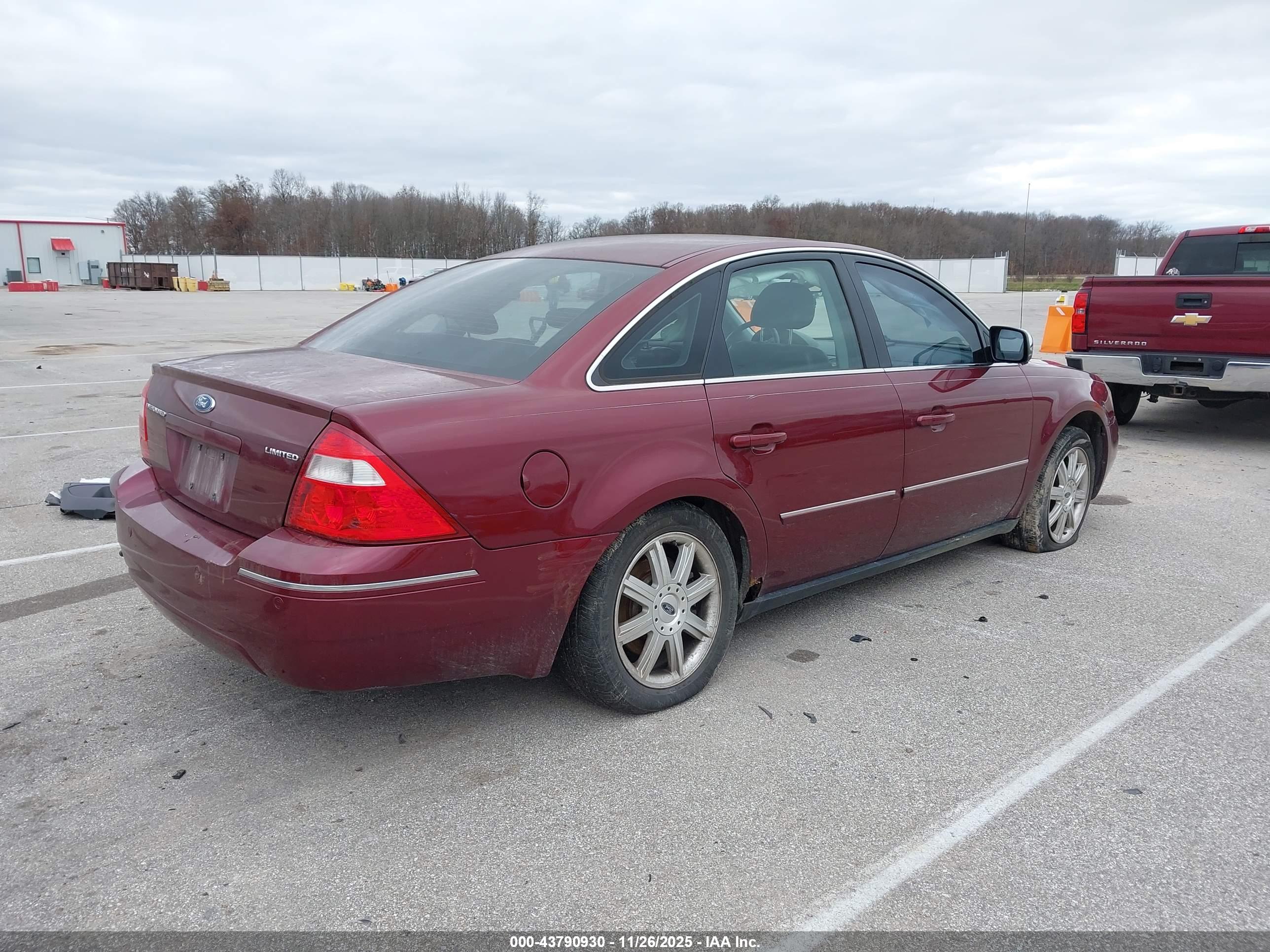 FORD FIVE image 4