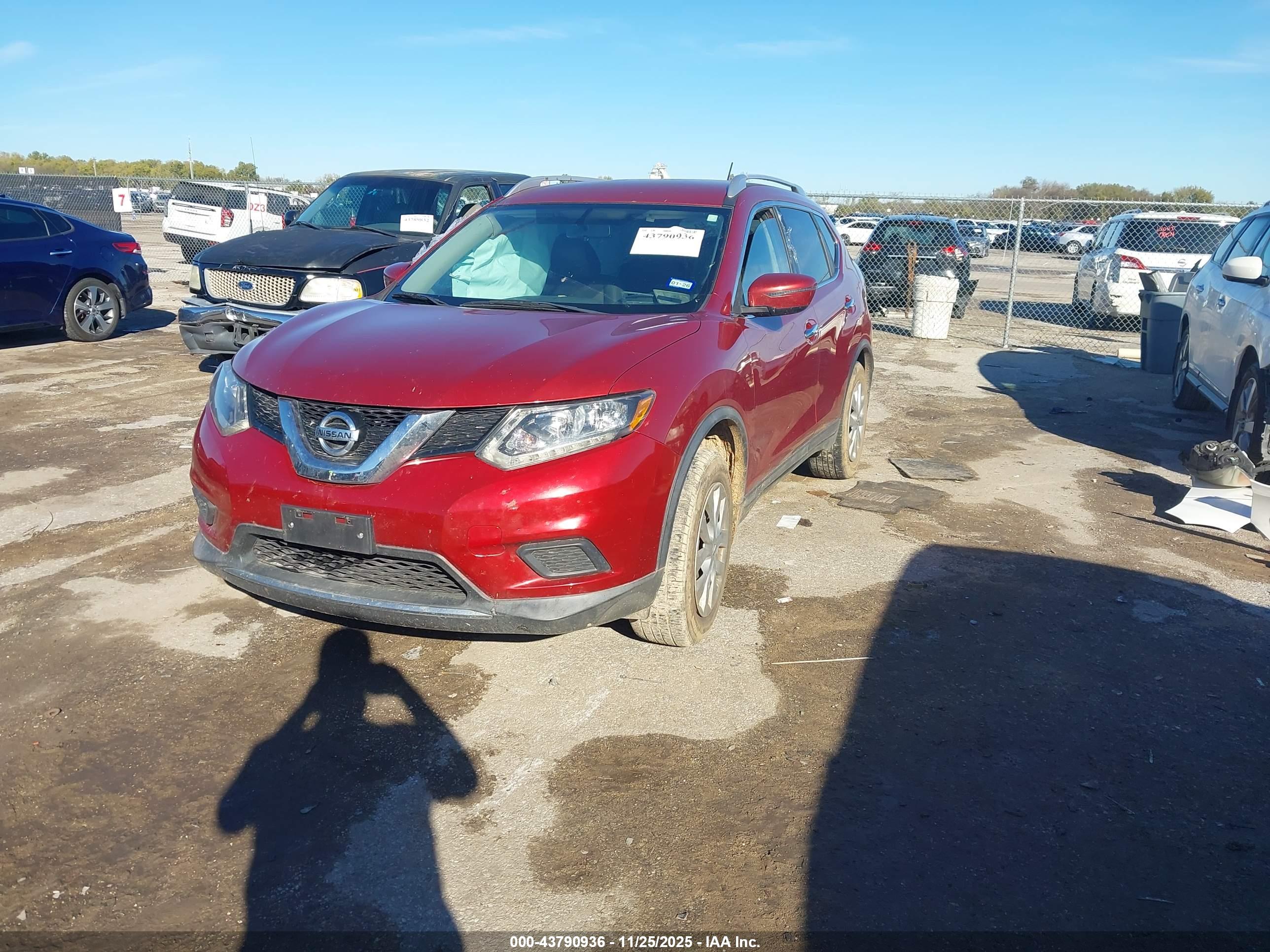 NISSAN ROGUE image 2