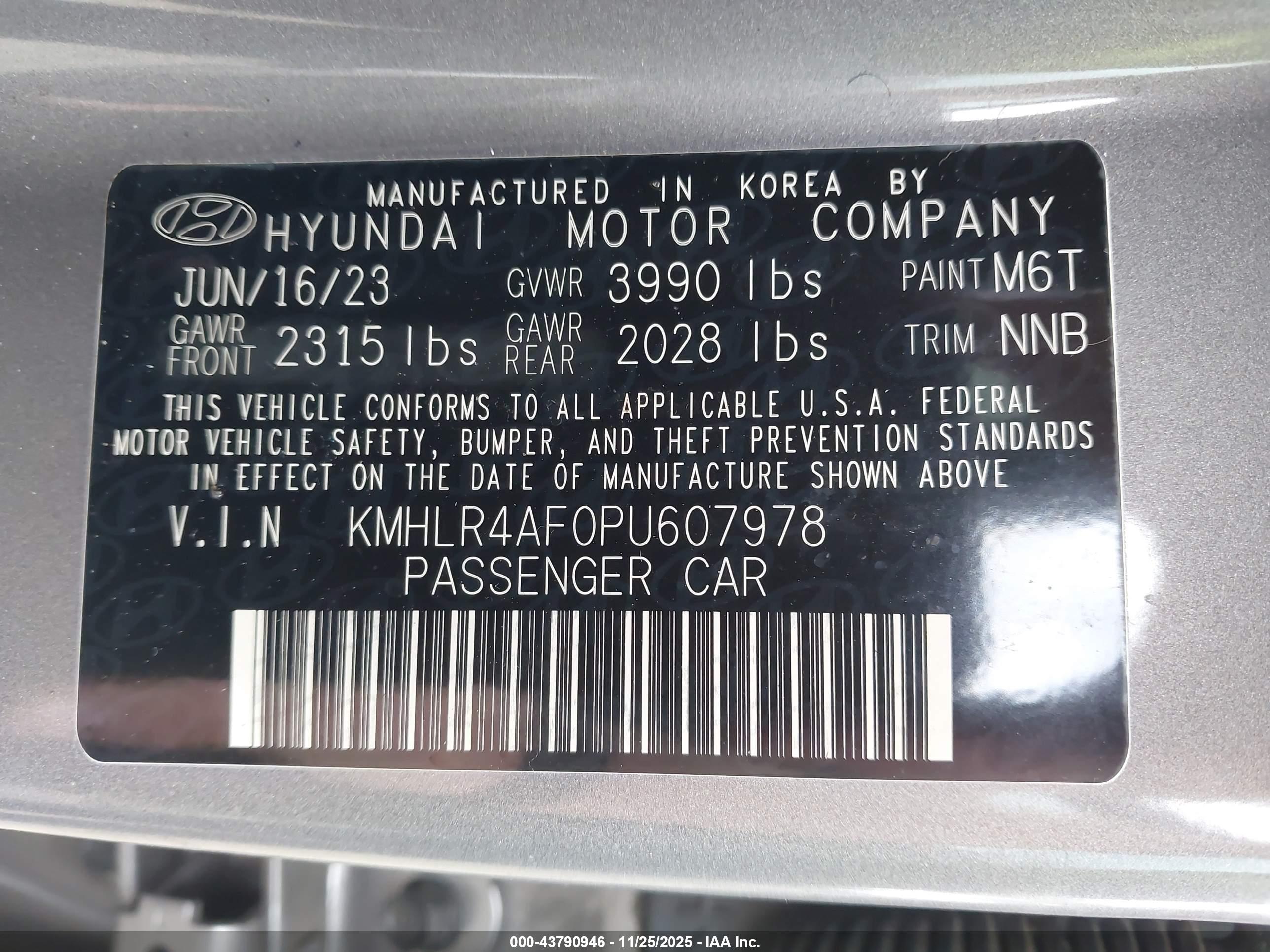 HYUNDAI ELANTRA image 9