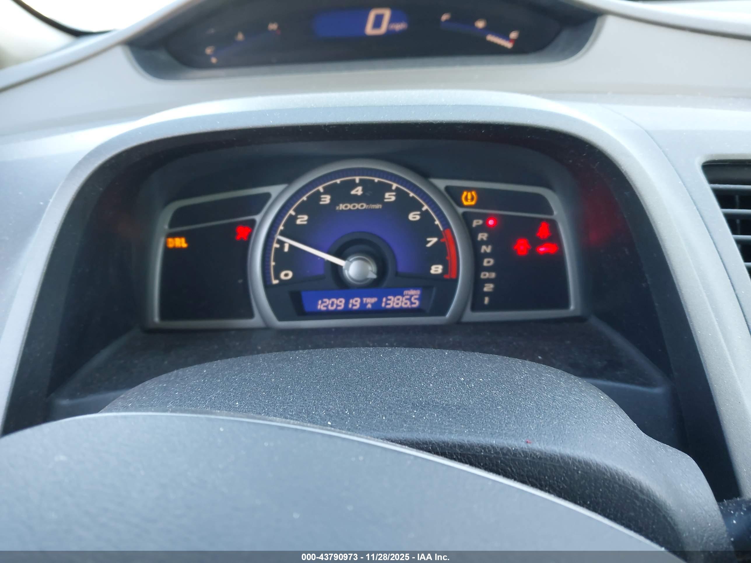 HONDA CIVIC image 7