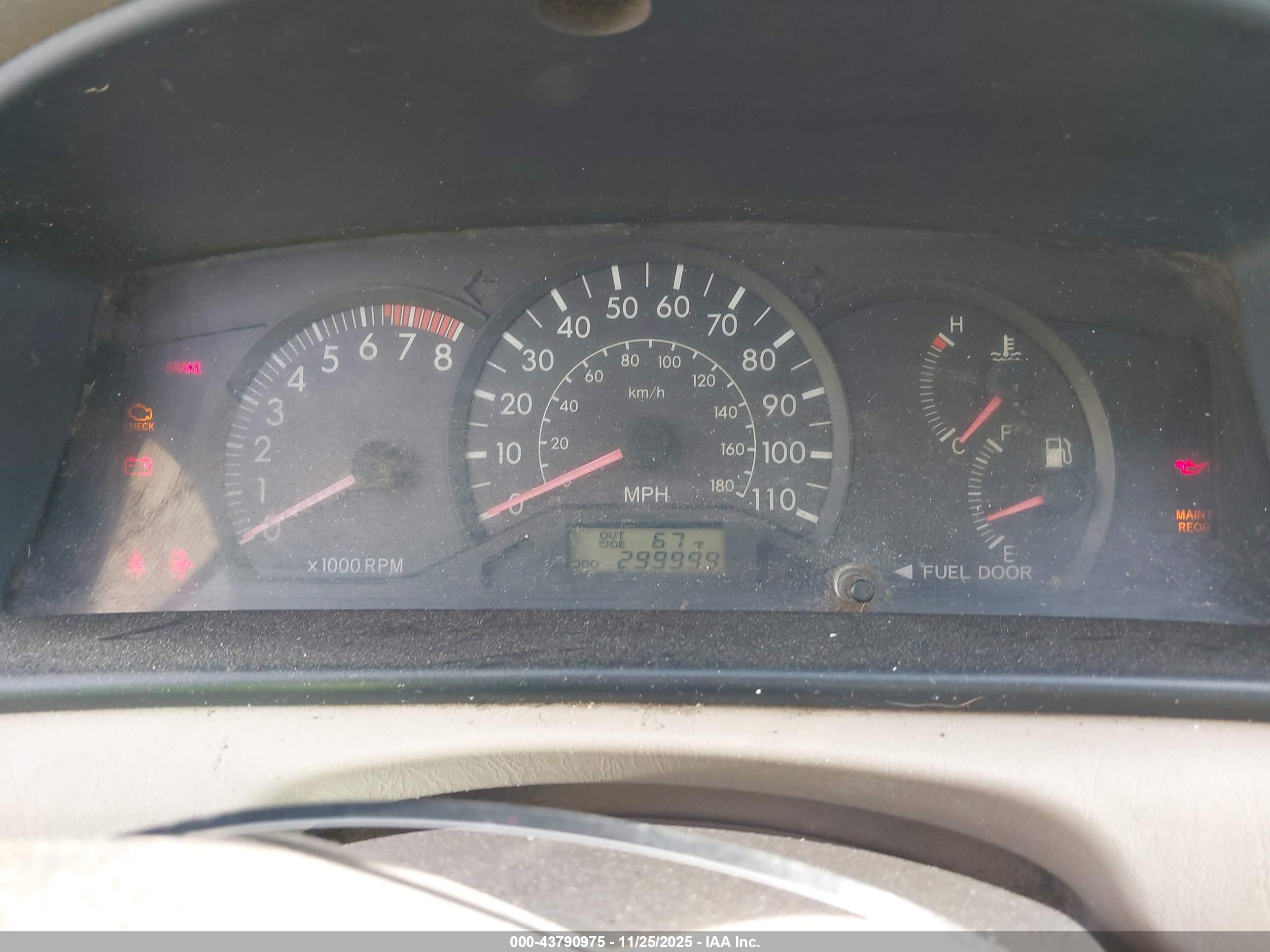 TOYOTA COROLLA image 7