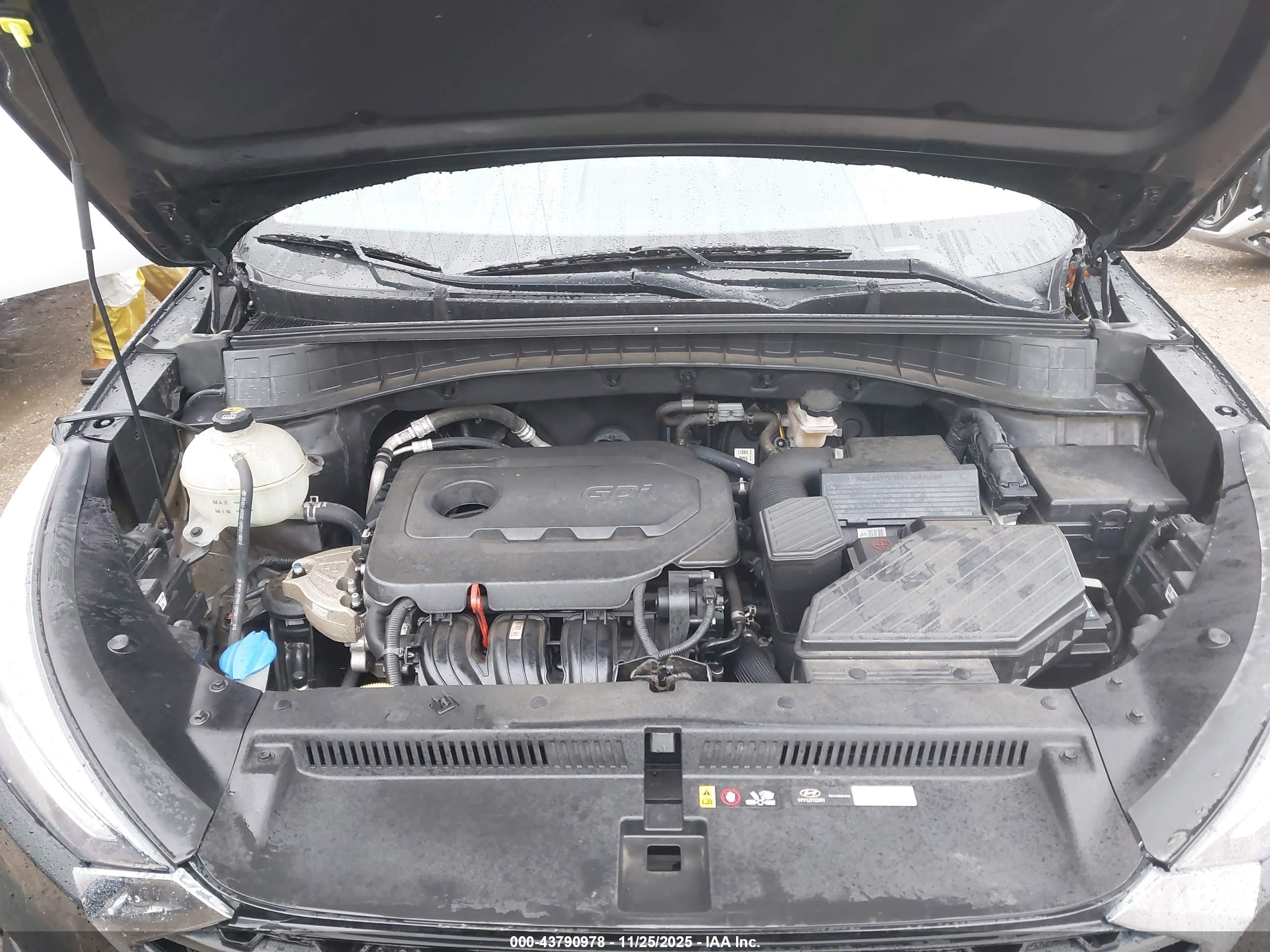 HYUNDAI TUCSON image 10