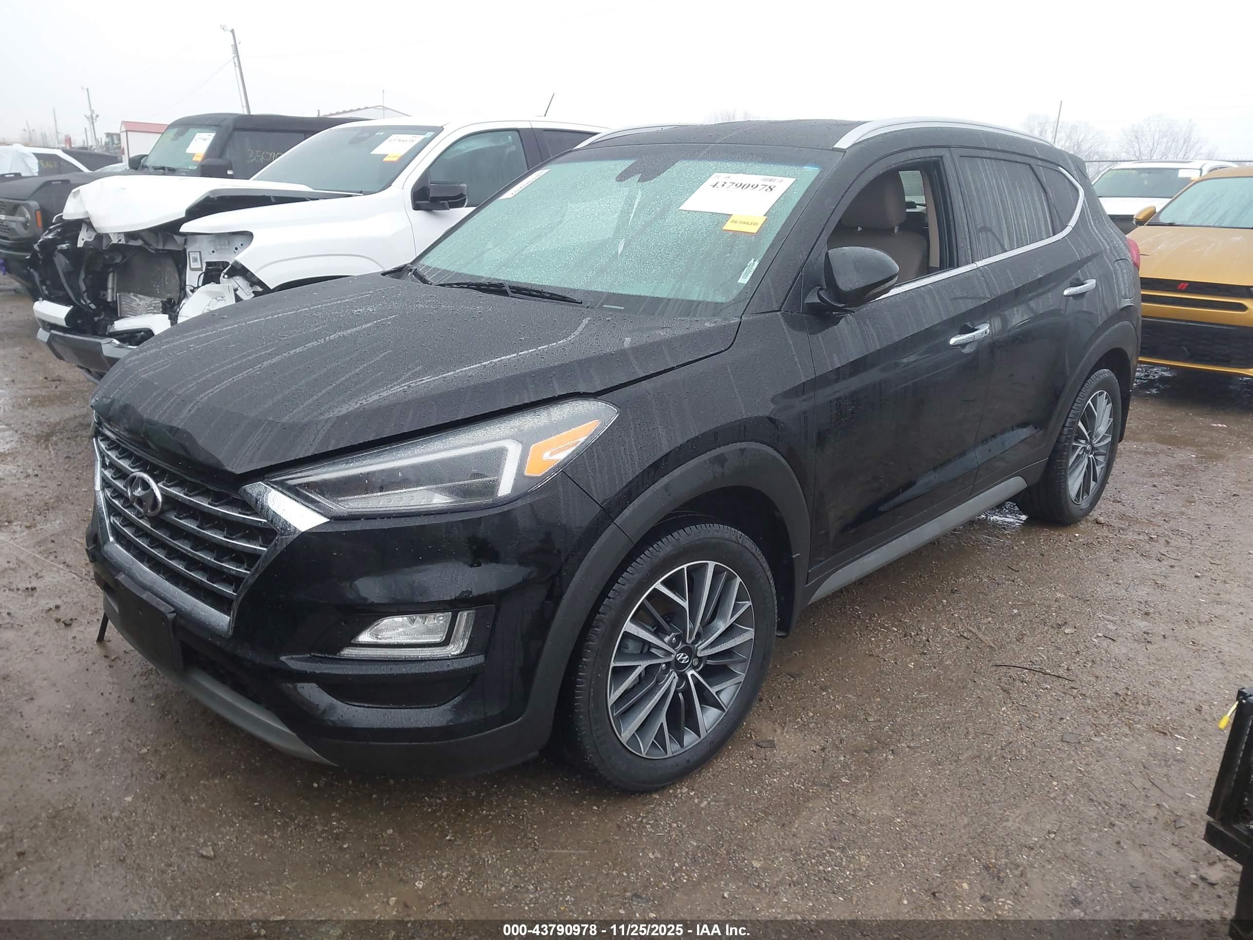 HYUNDAI TUCSON image 2