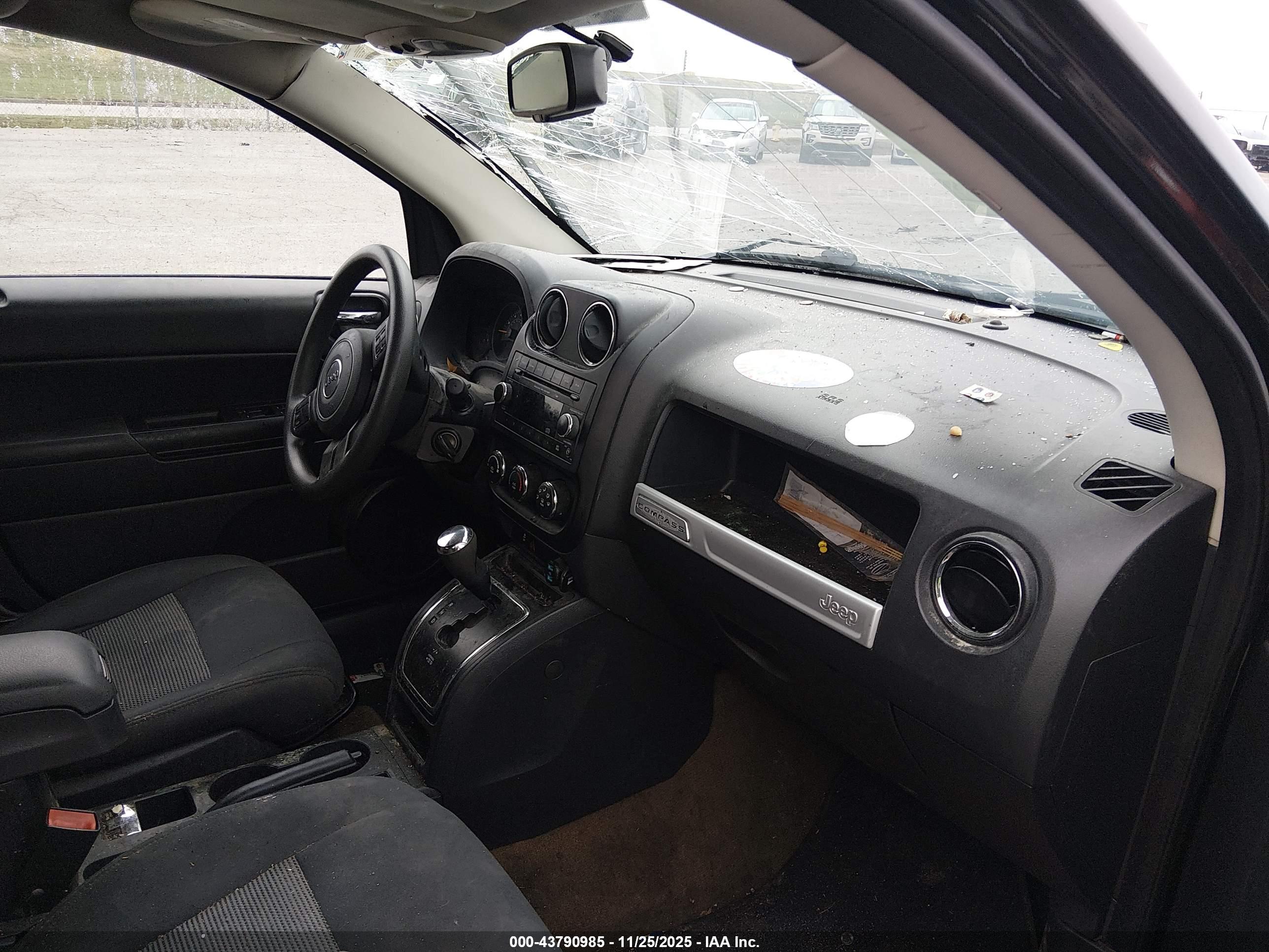 JEEP COMPASS image 5