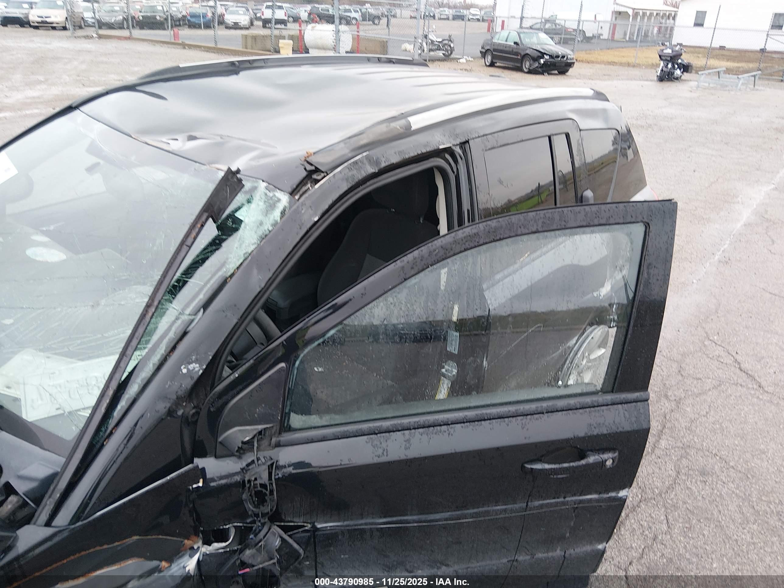JEEP COMPASS image 6