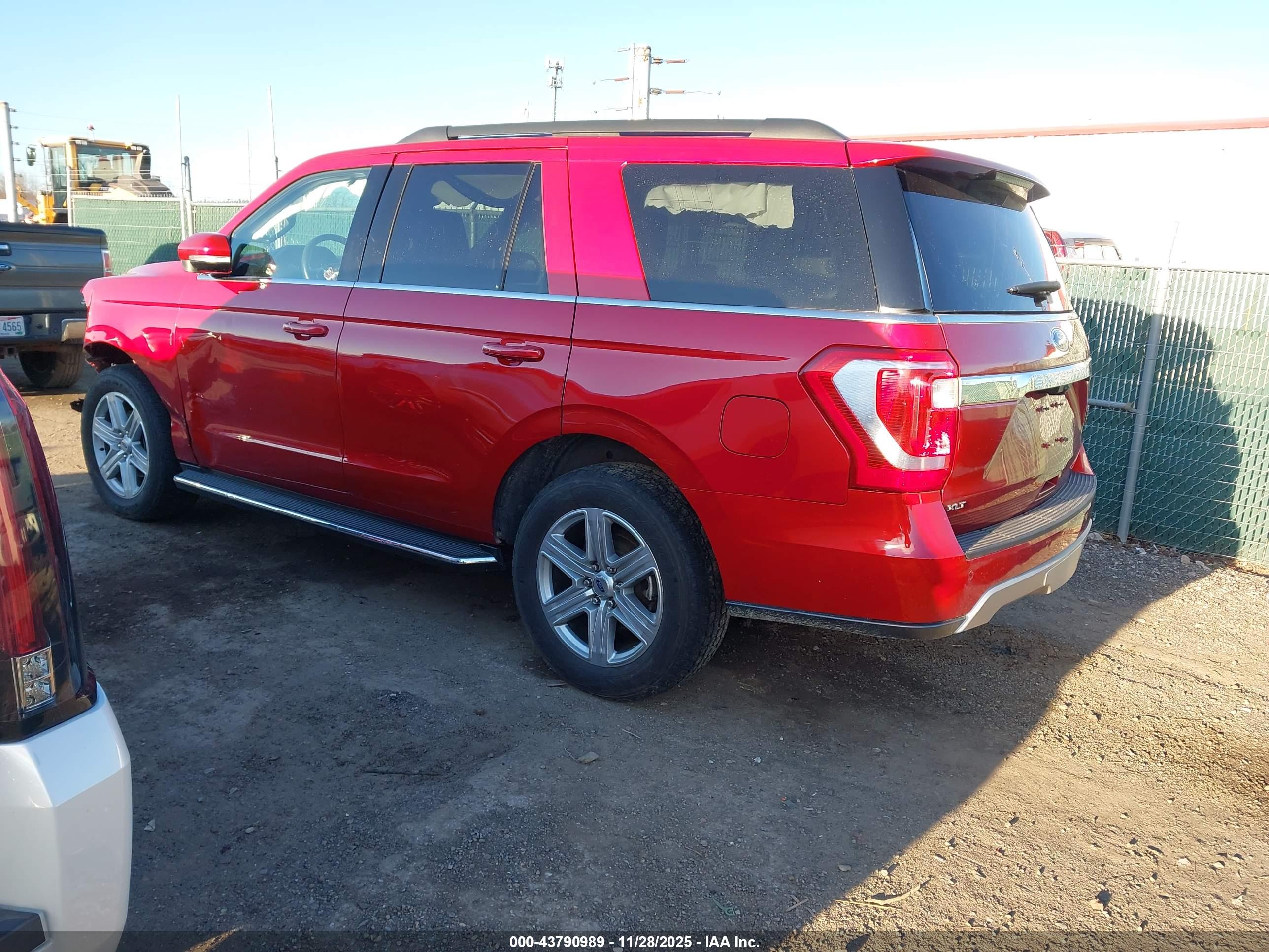 FORD EXPEDITION image 3
