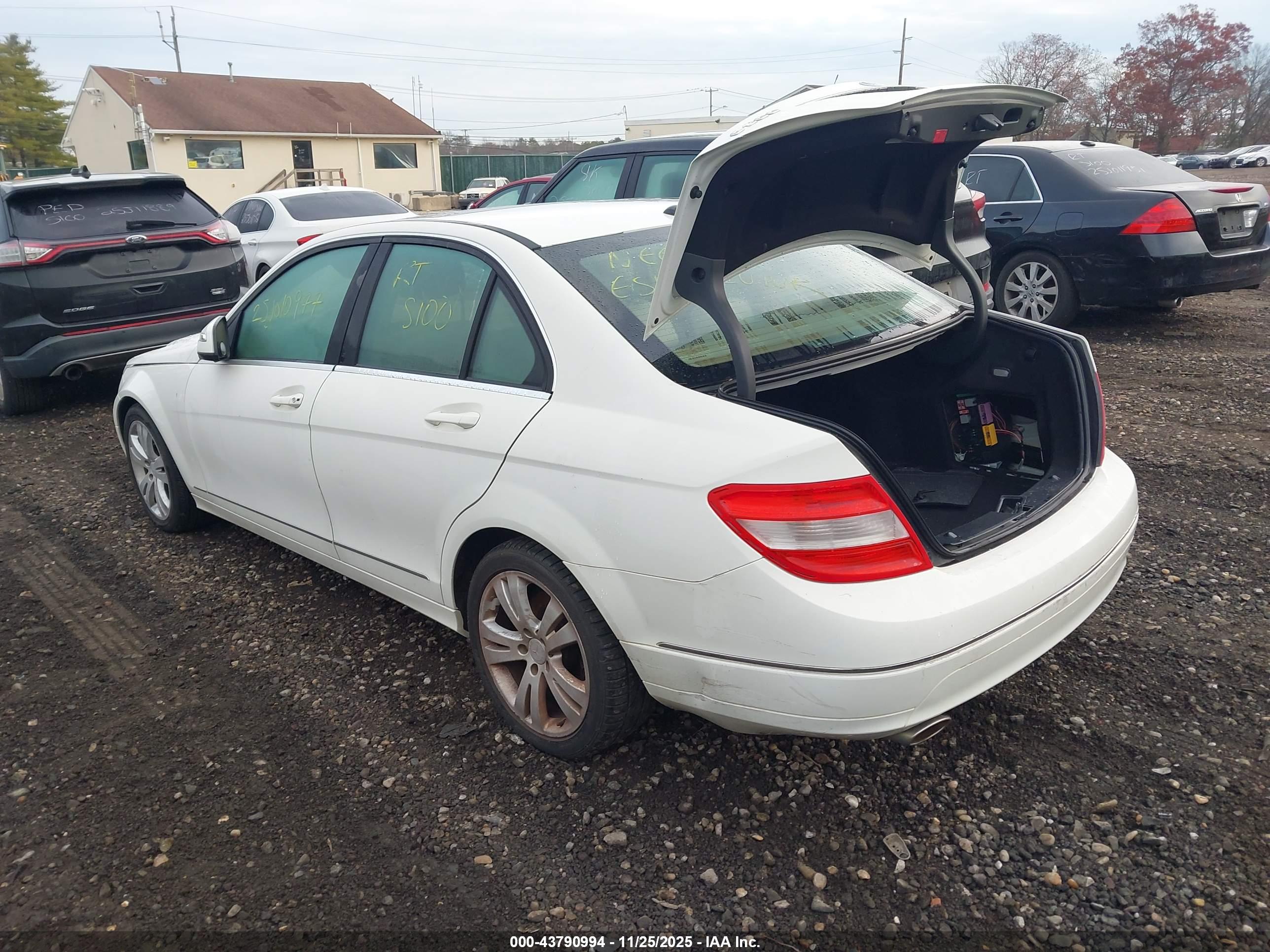 MERCEDES-BENZ C image 3