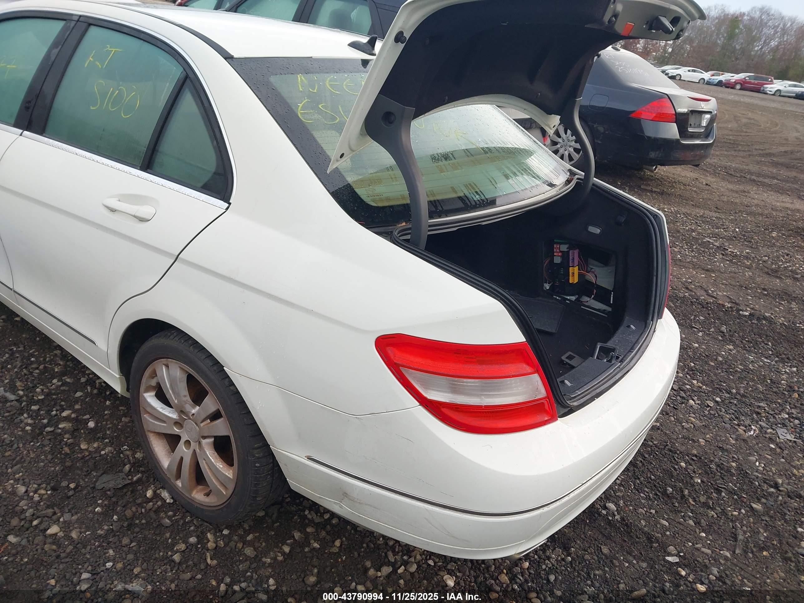 MERCEDES-BENZ C image 6