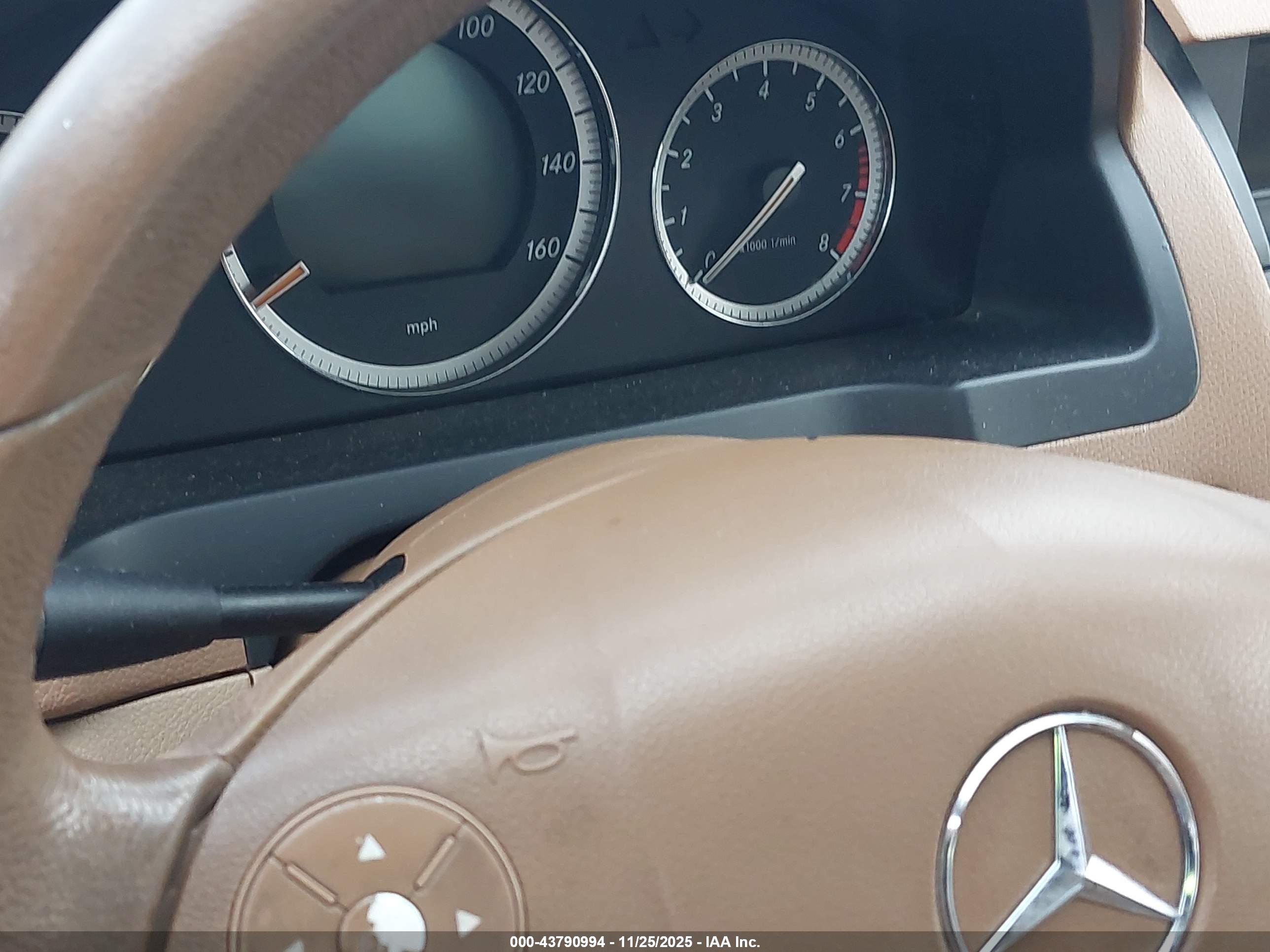 MERCEDES-BENZ C image 7