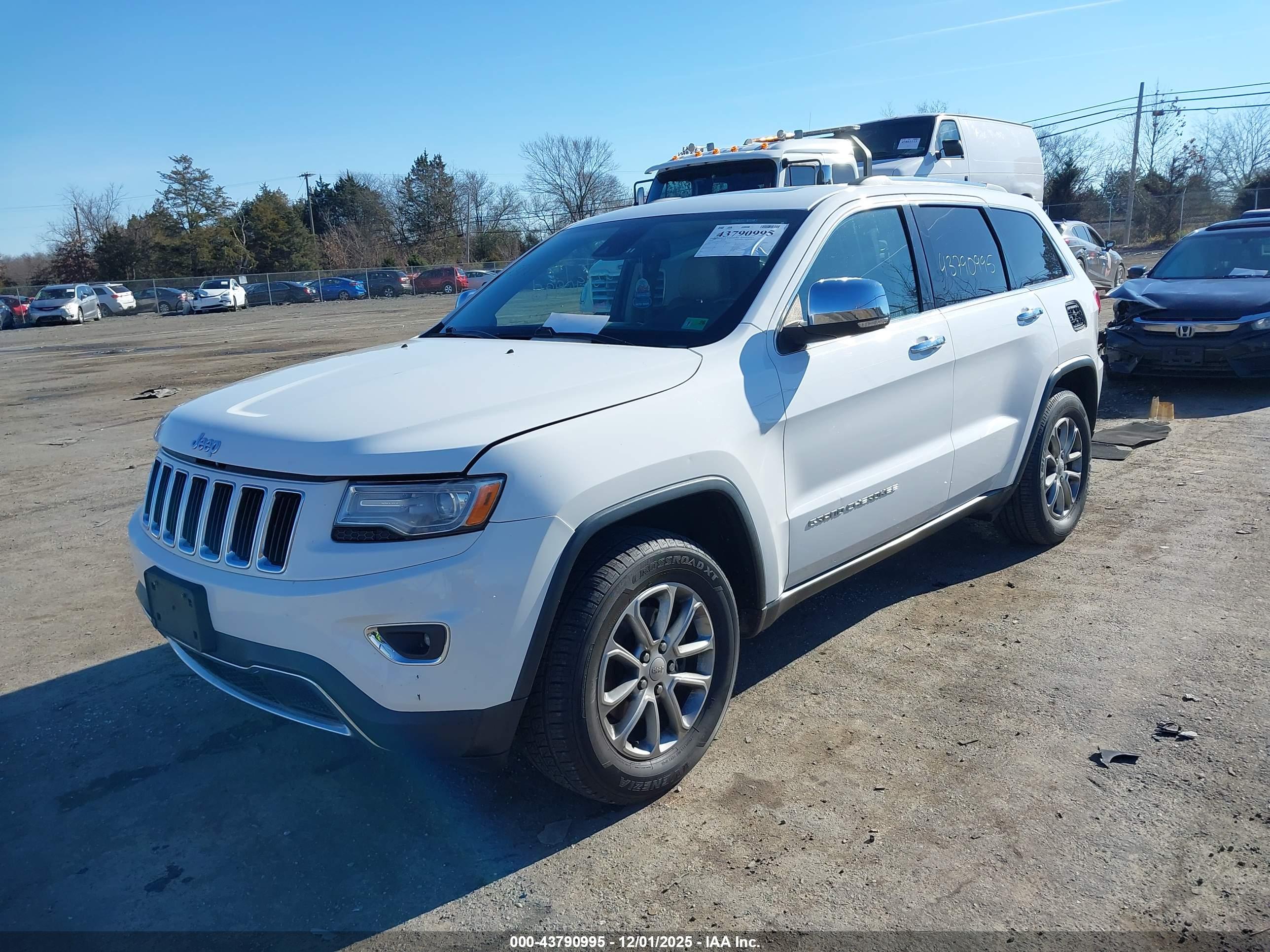JEEP GRAND image 2