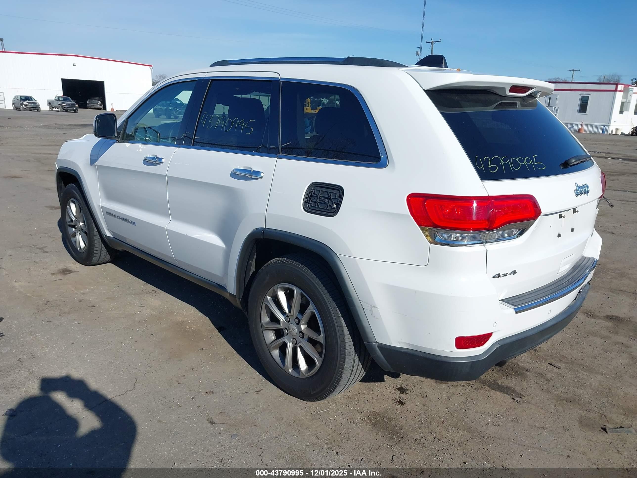 JEEP GRAND image 3