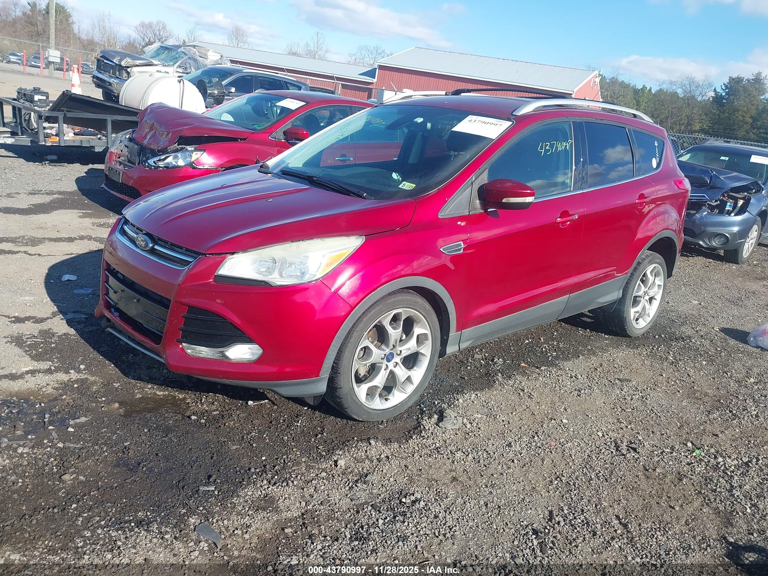 FORD ESCAPE image 2