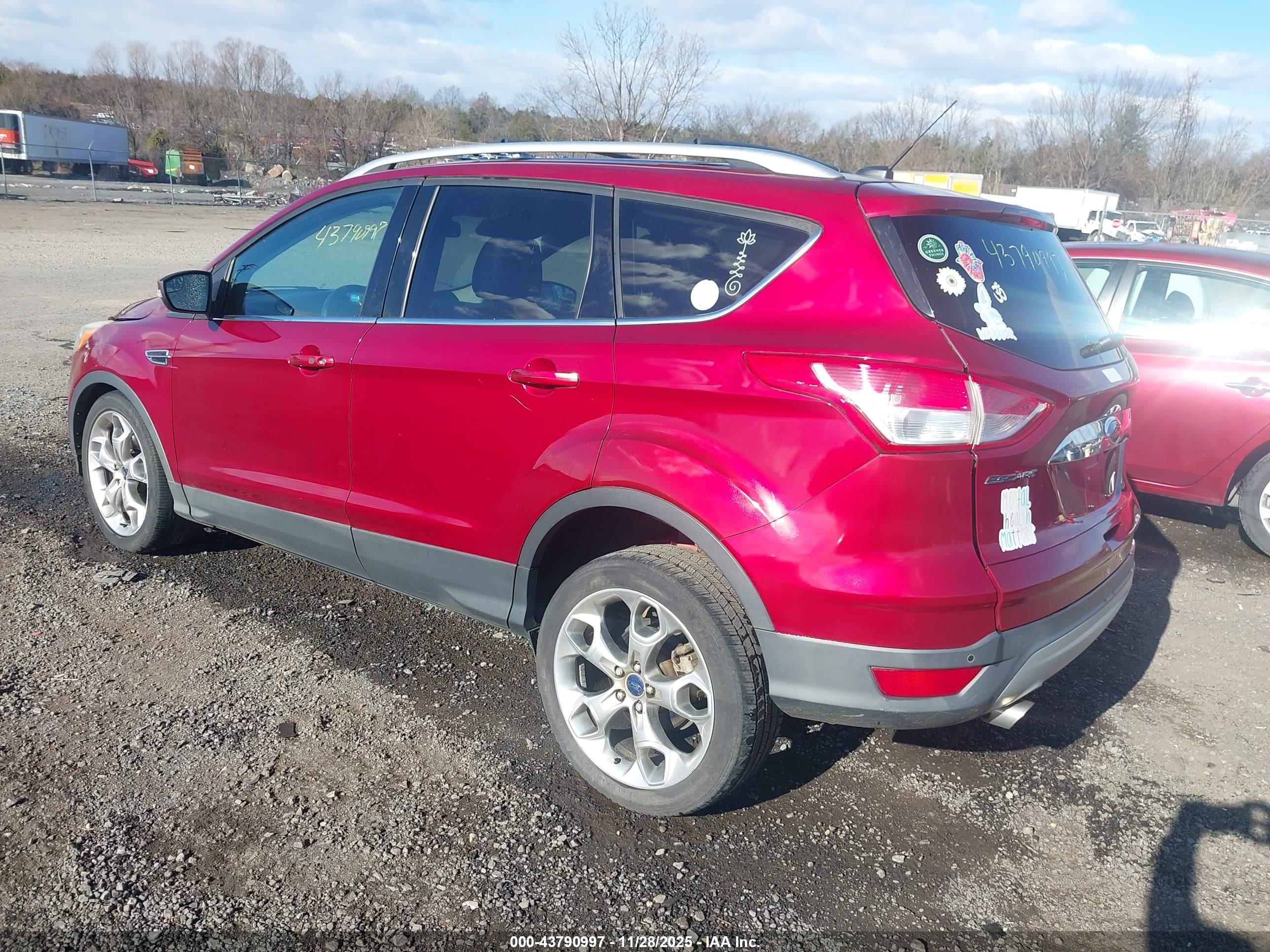 FORD ESCAPE image 3